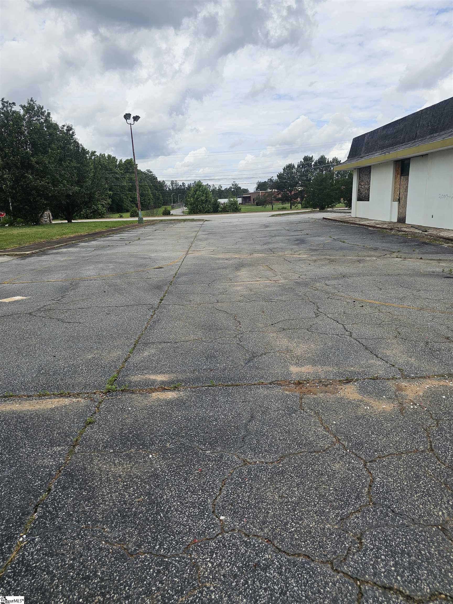 1051 Wc Dobbins Highway Property Photo 7