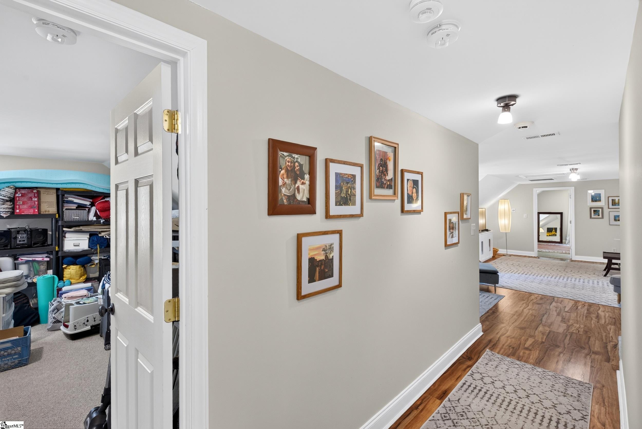 208 Valley Road Property Photo 32