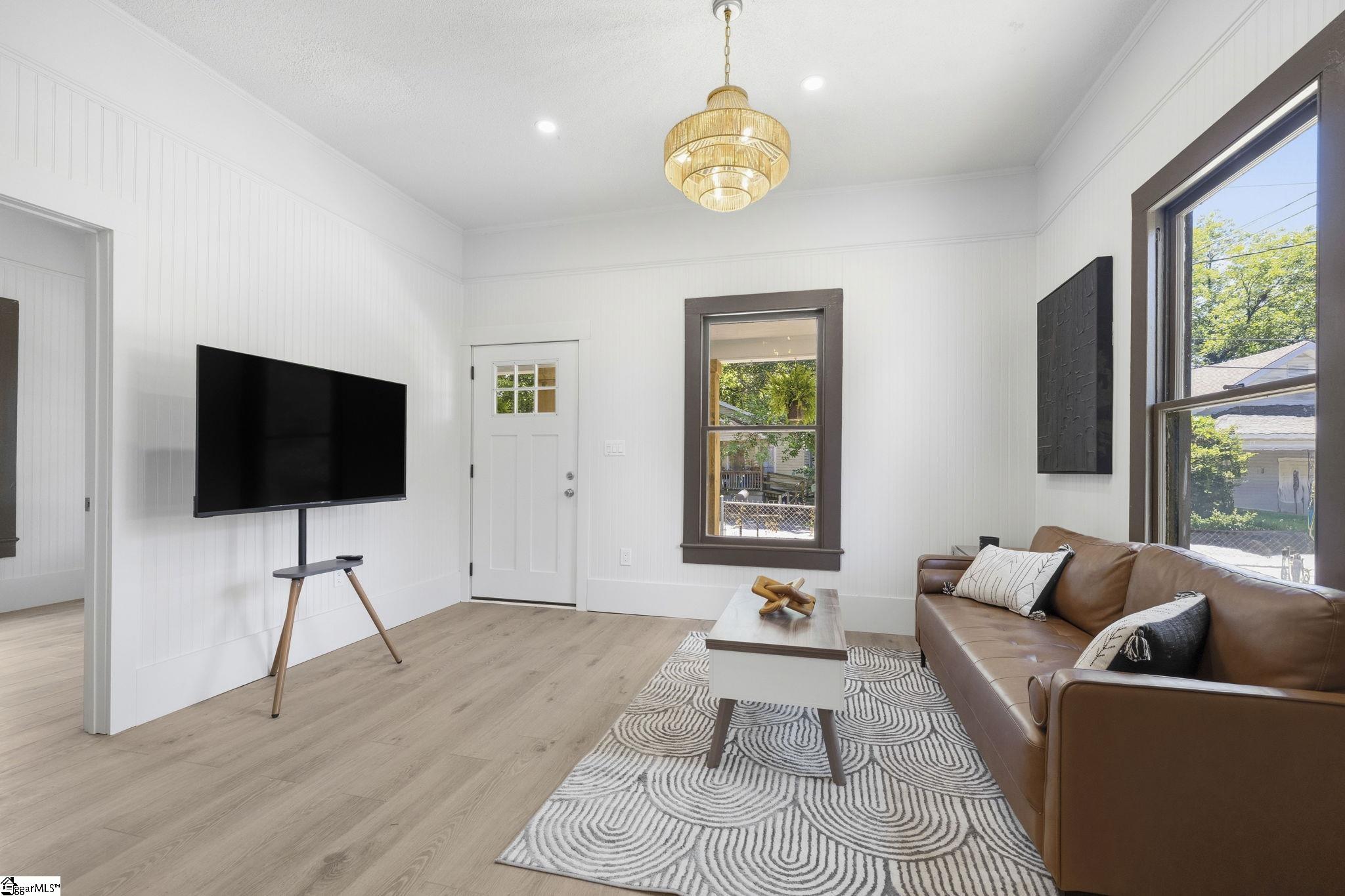 8 Bragg Street Property Photo 6