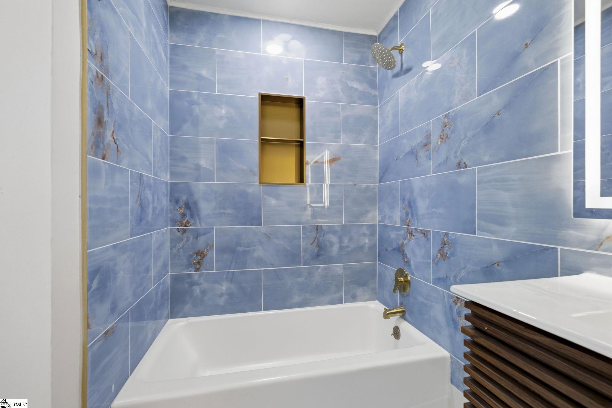 8 Bragg Street Property Photo 27