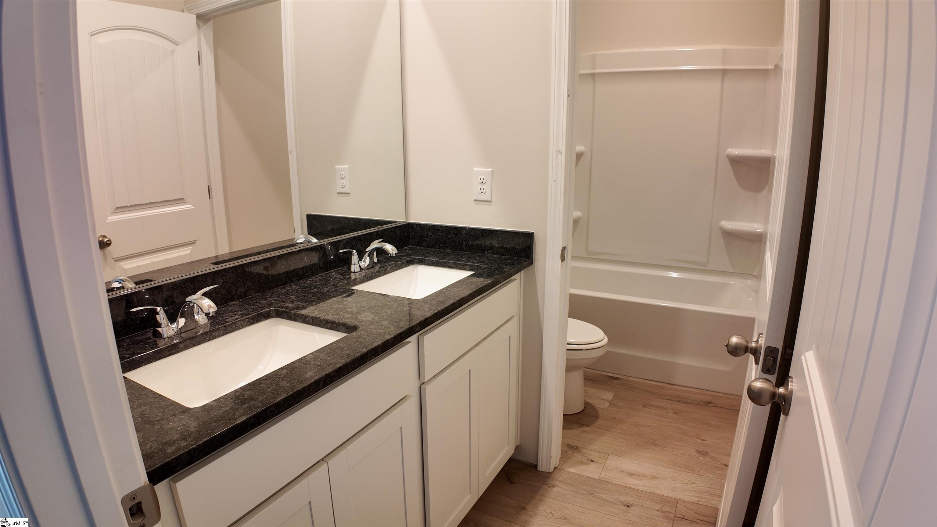 108 Juniper Valley Circle Property Photo 12