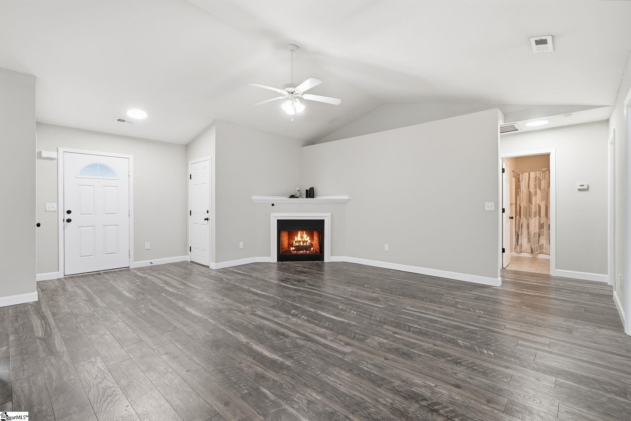 101 Walcott Drive Property Photo 10
