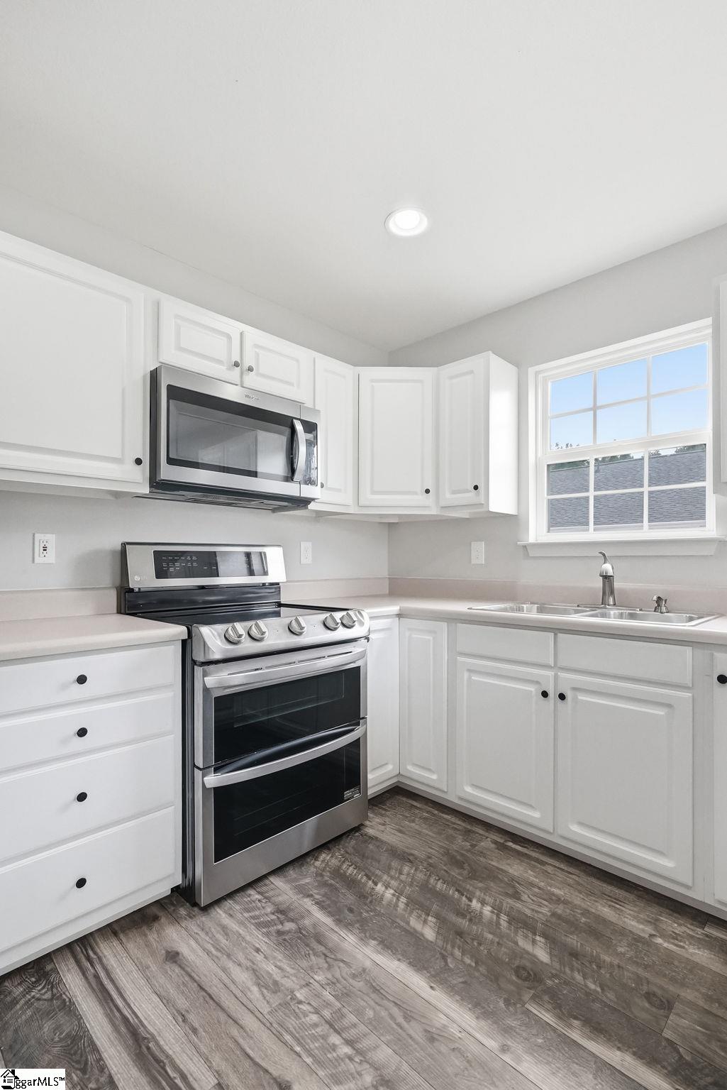 101 Walcott Drive Property Photo 15