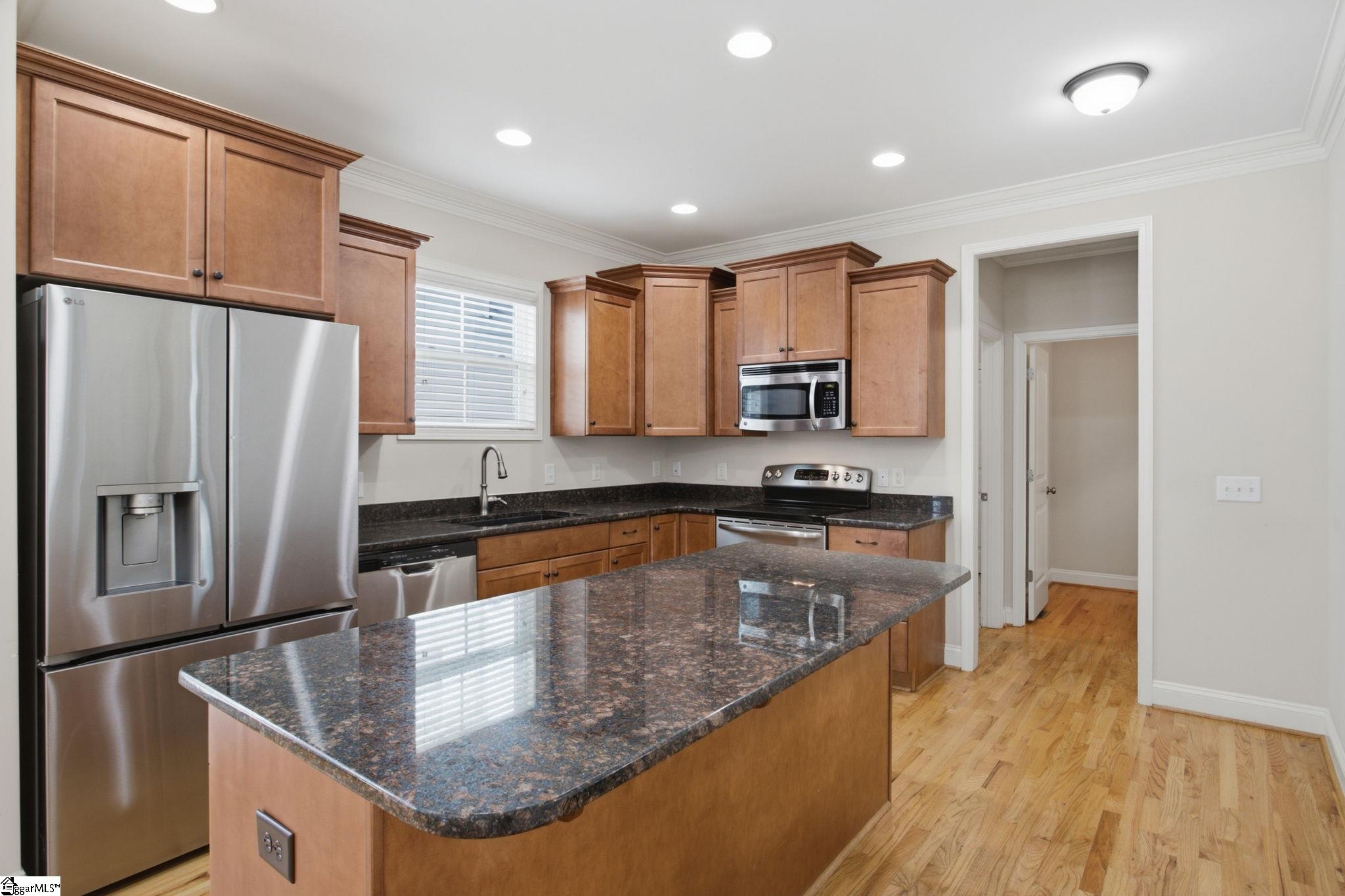 109 Kimborough Street Property Photo 8