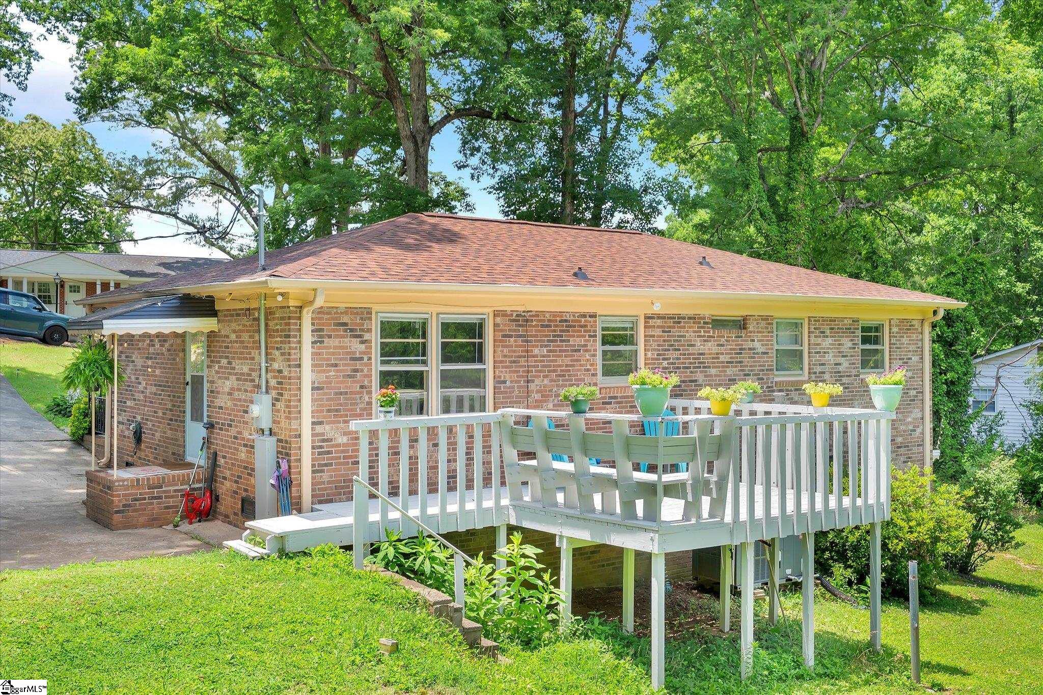 16 Theodore Circle Property Photo 20
