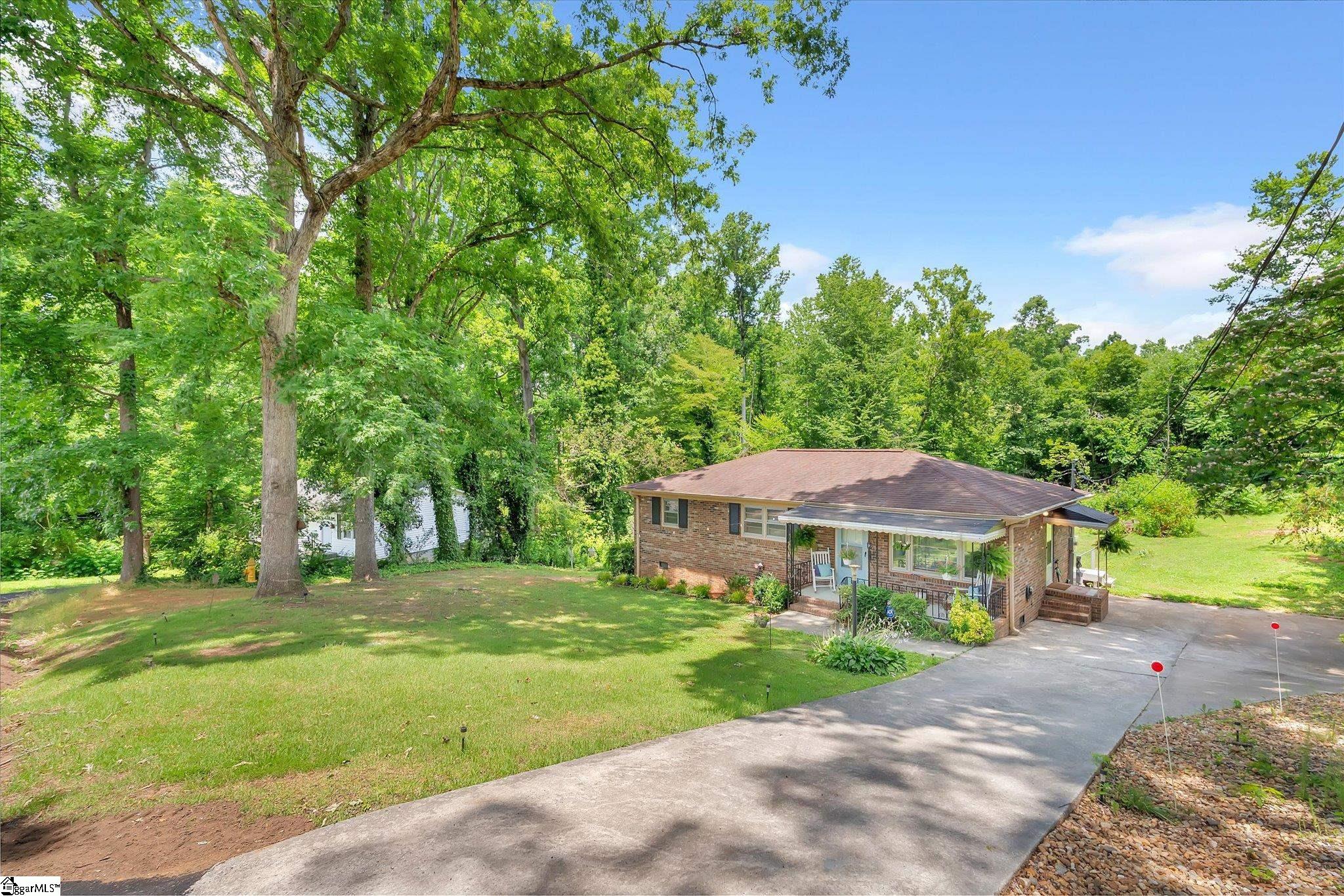 16 Theodore Circle Property Photo 23