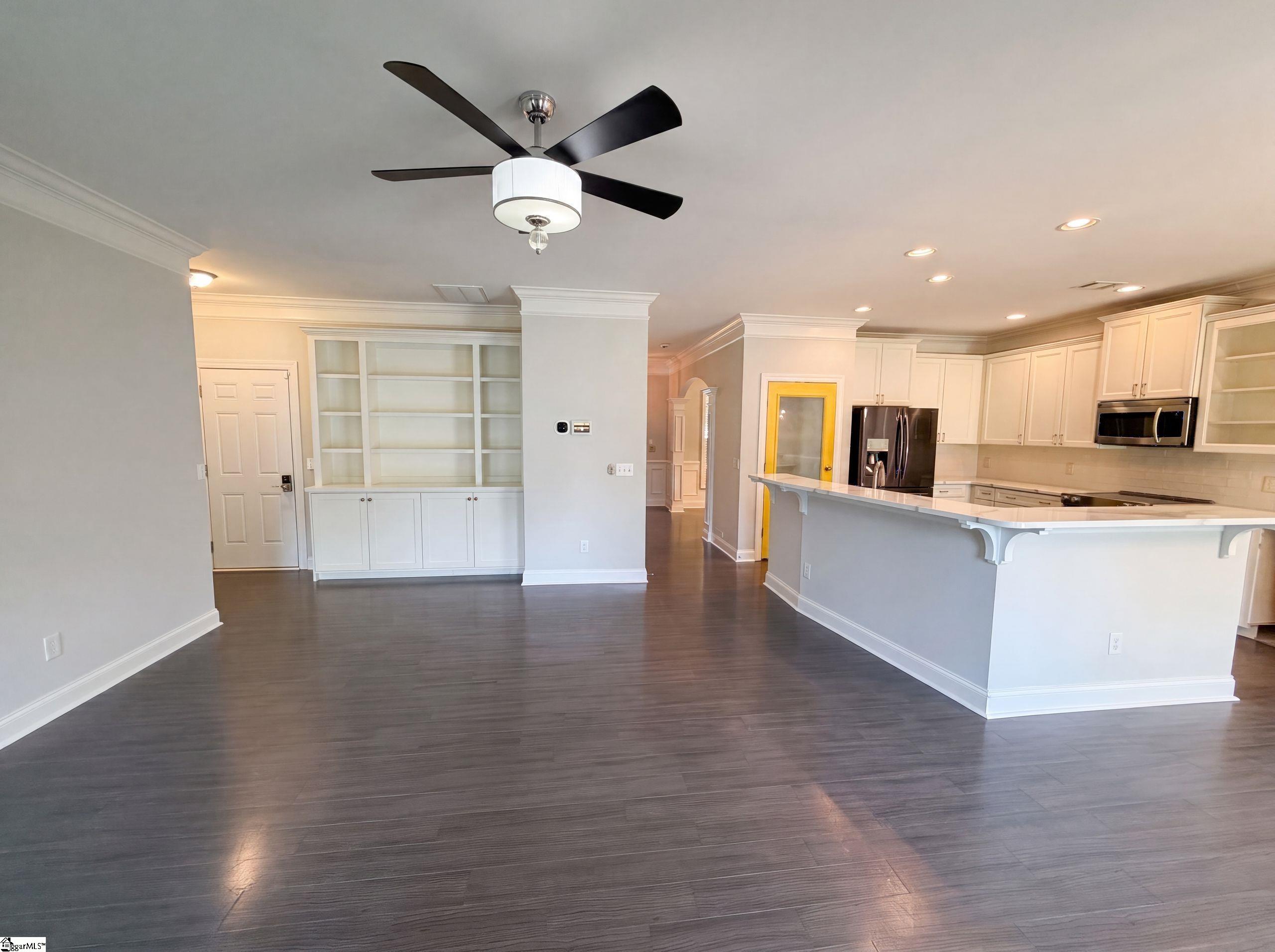 301 Cypresshill Court Property Photo 7