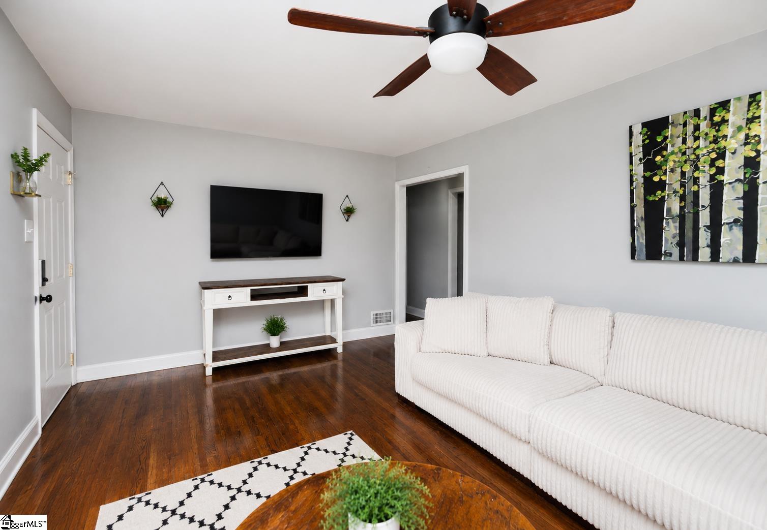 195 Stribling Circle Property Photo 3