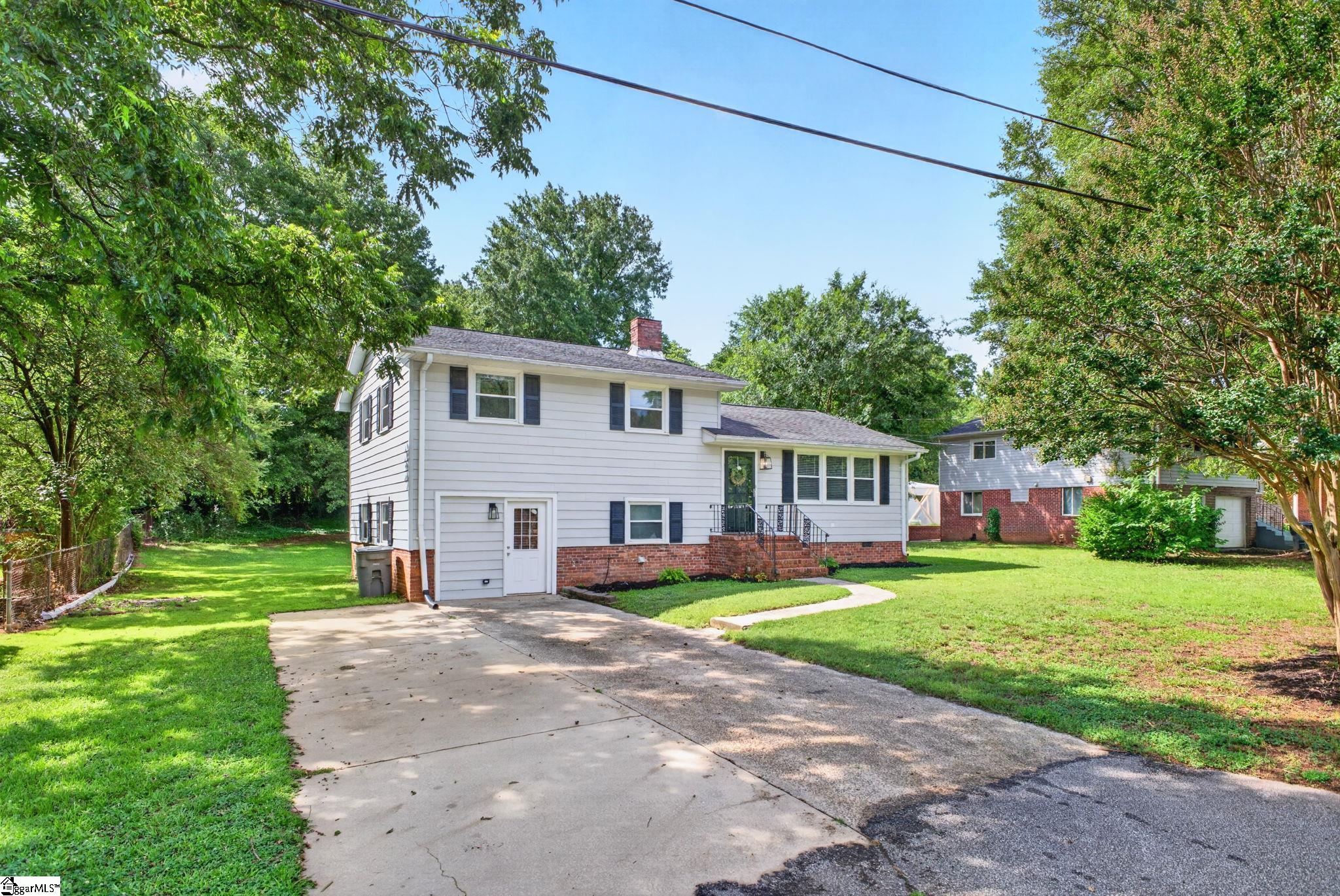 112 E Belvedere Road Property Photo 3
