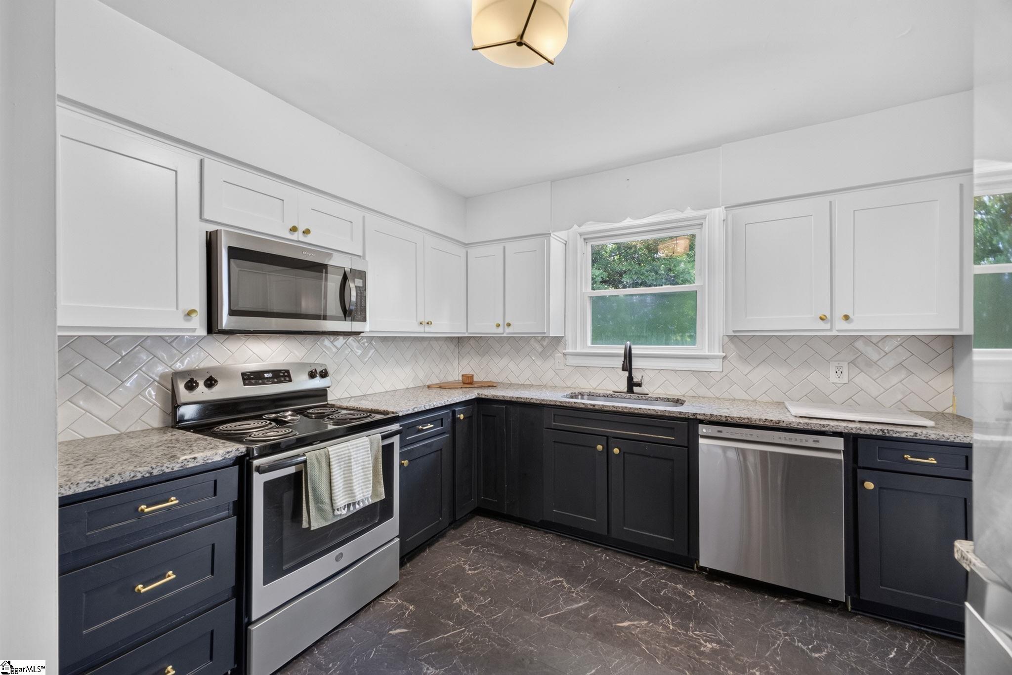 112 E Belvedere Road Property Photo 12