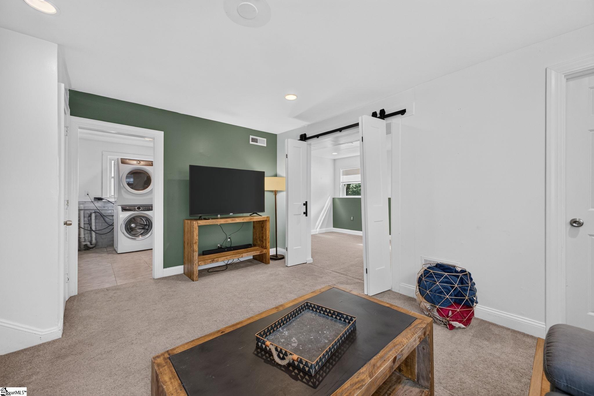 112 E Belvedere Road Property Photo 26