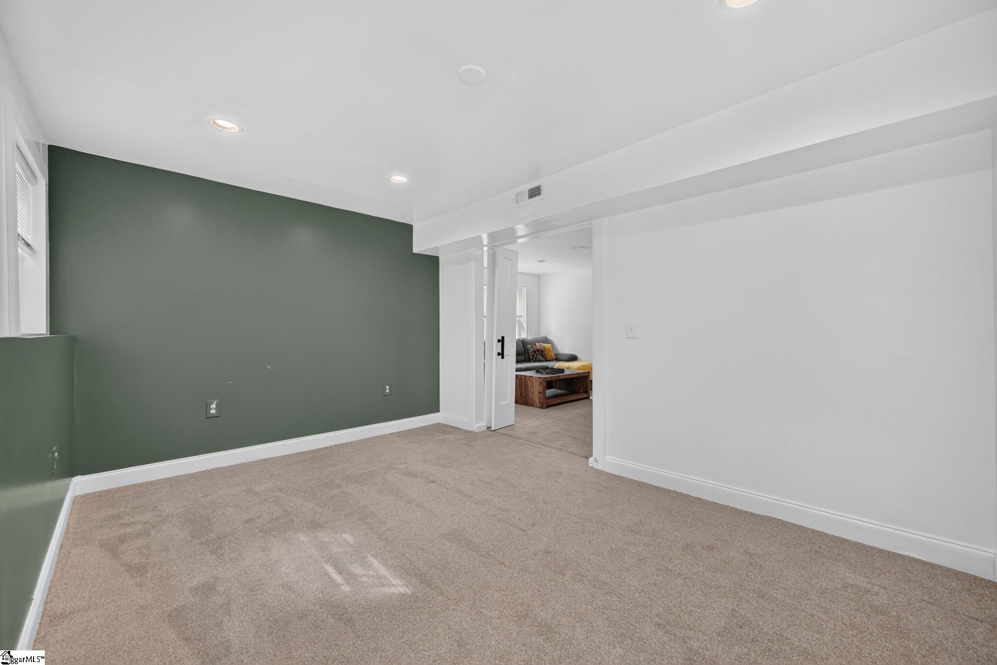 112 E Belvedere Road Property Photo 30