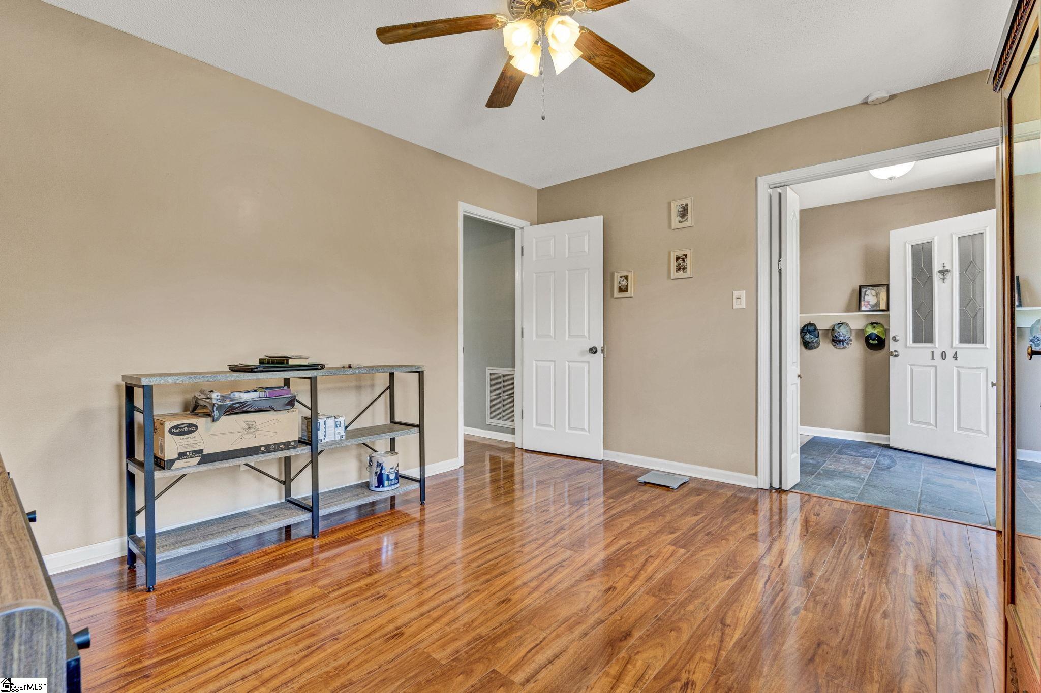 104 Locksley Drive Property Photo 8