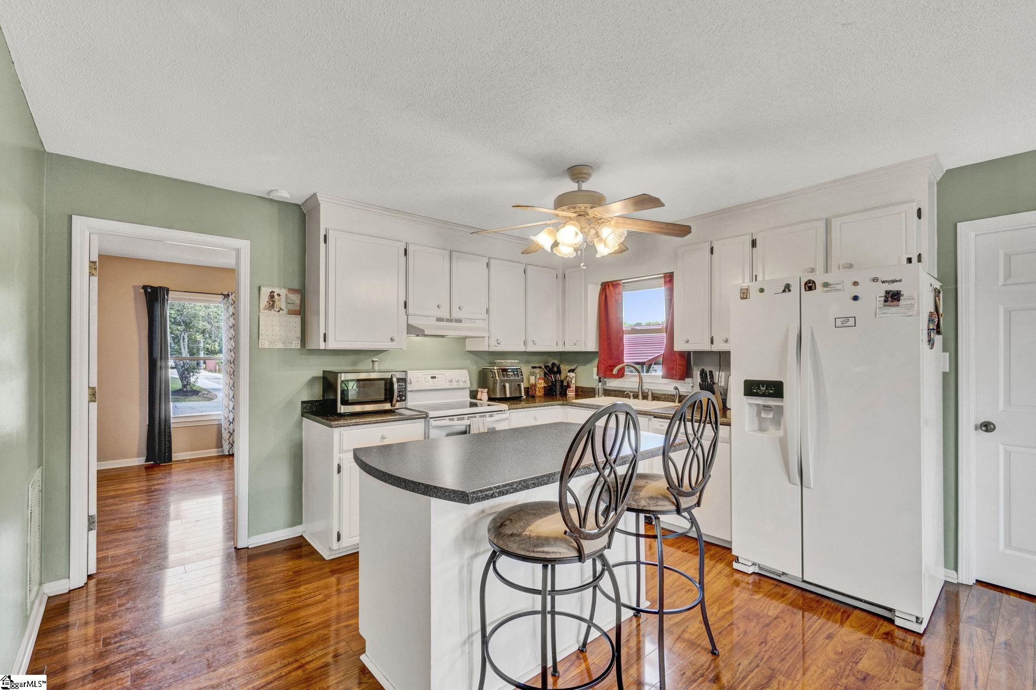 104 Locksley Drive Property Photo 11