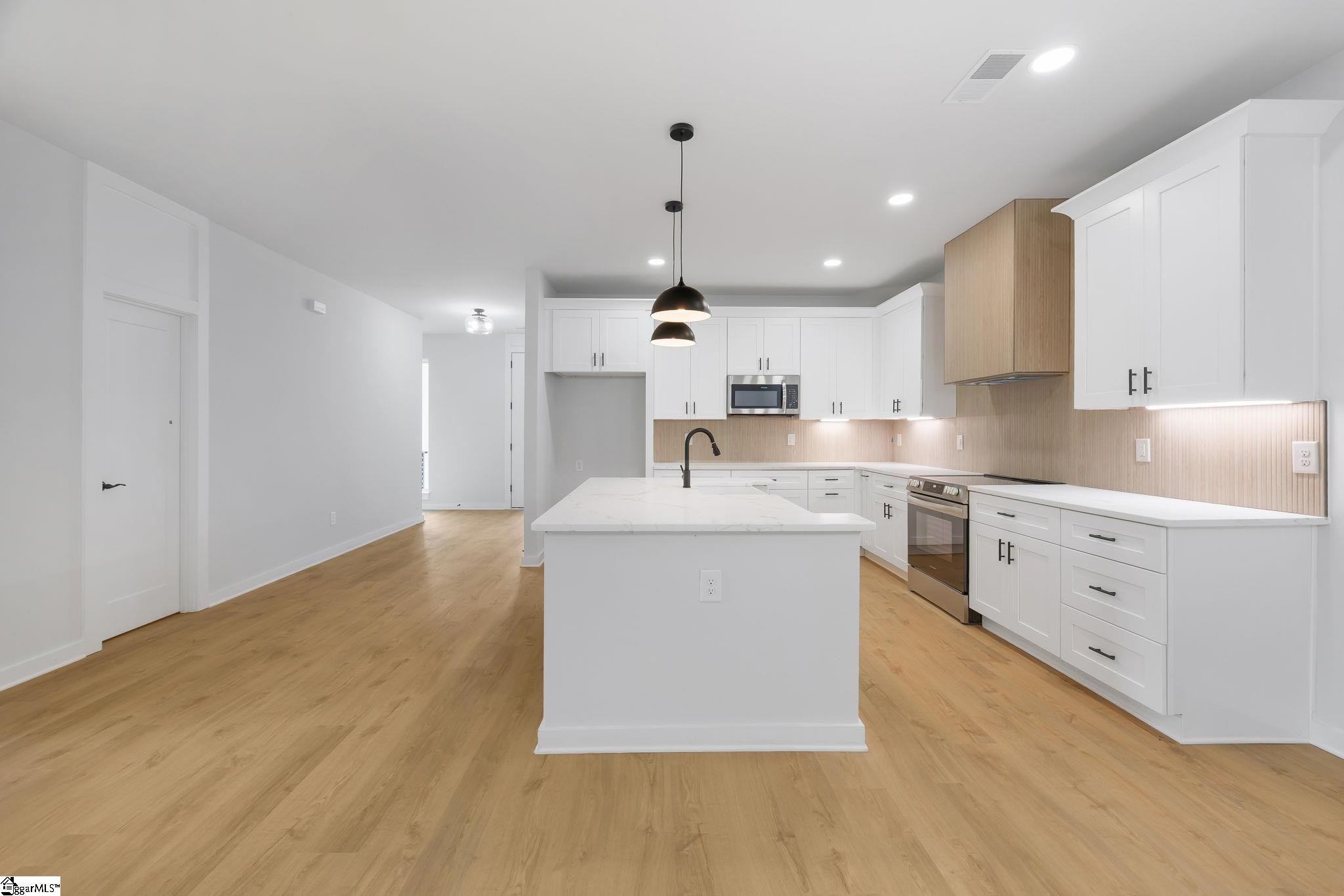 128 Lyman Avenue Property Photo 10