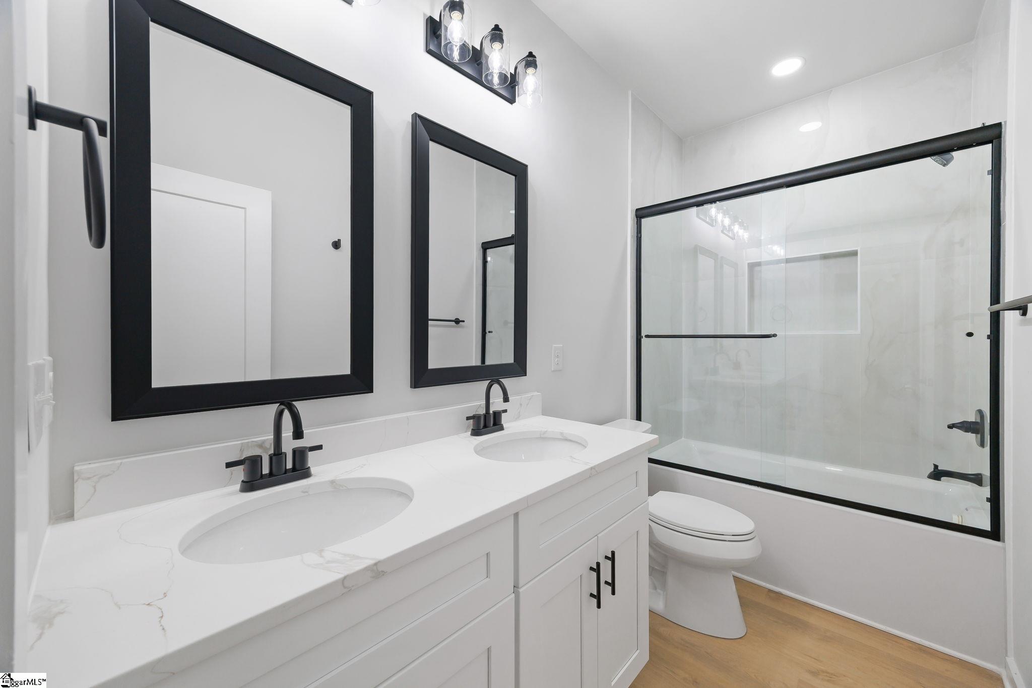 128 Lyman Avenue Property Photo 37
