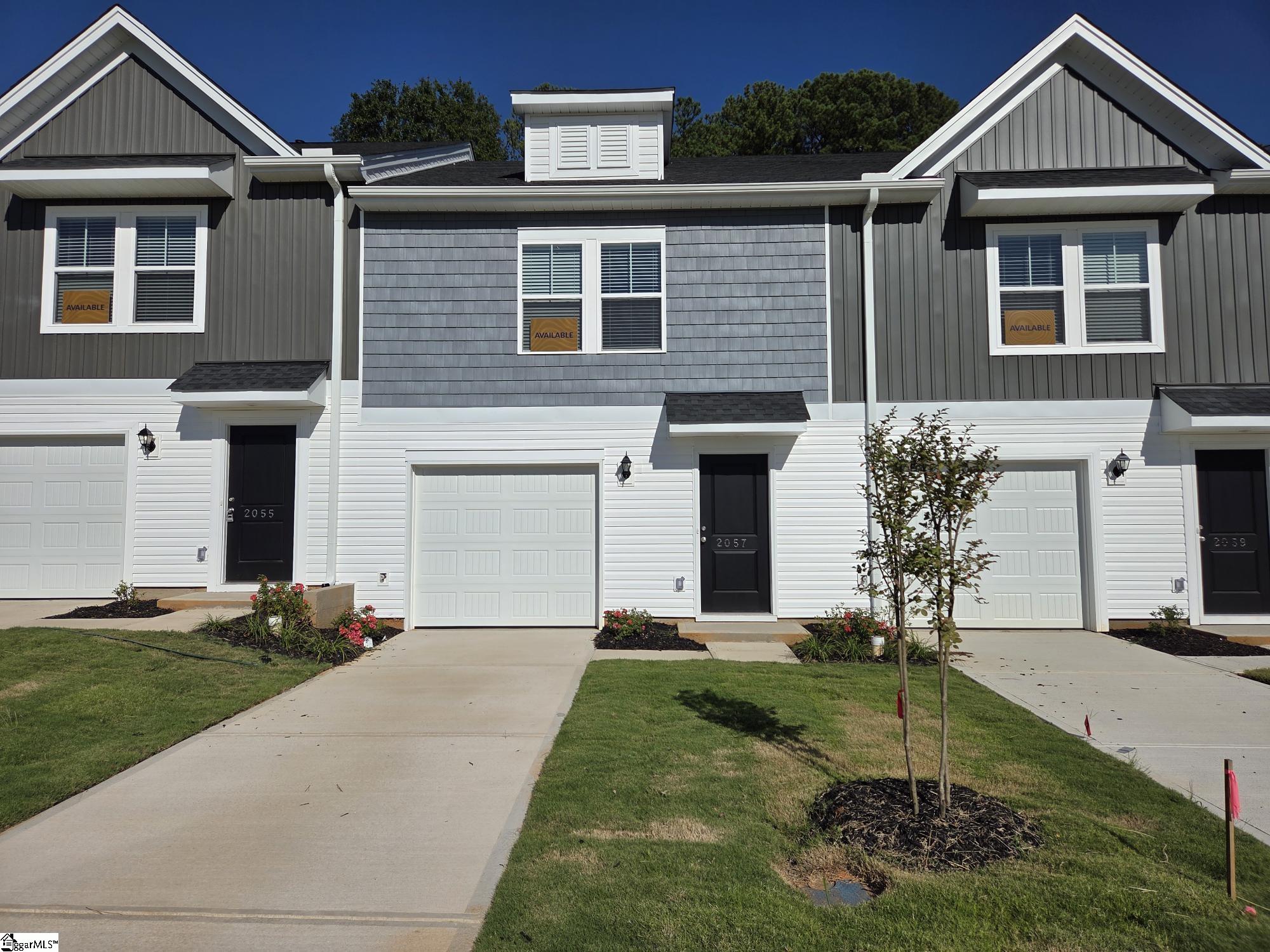 2061 Hillman Way Property Photo 1
