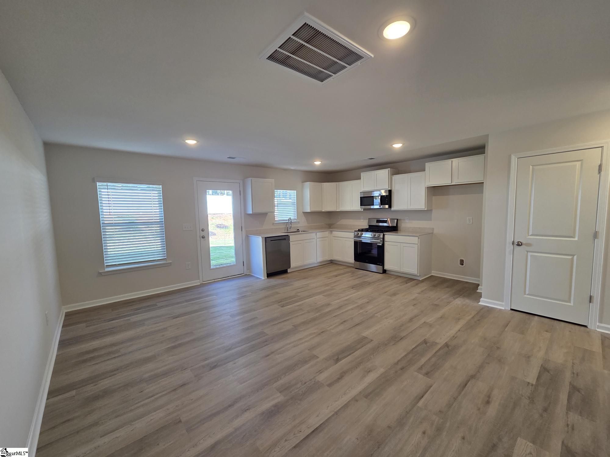2055 Hillman Way Property Photo 20