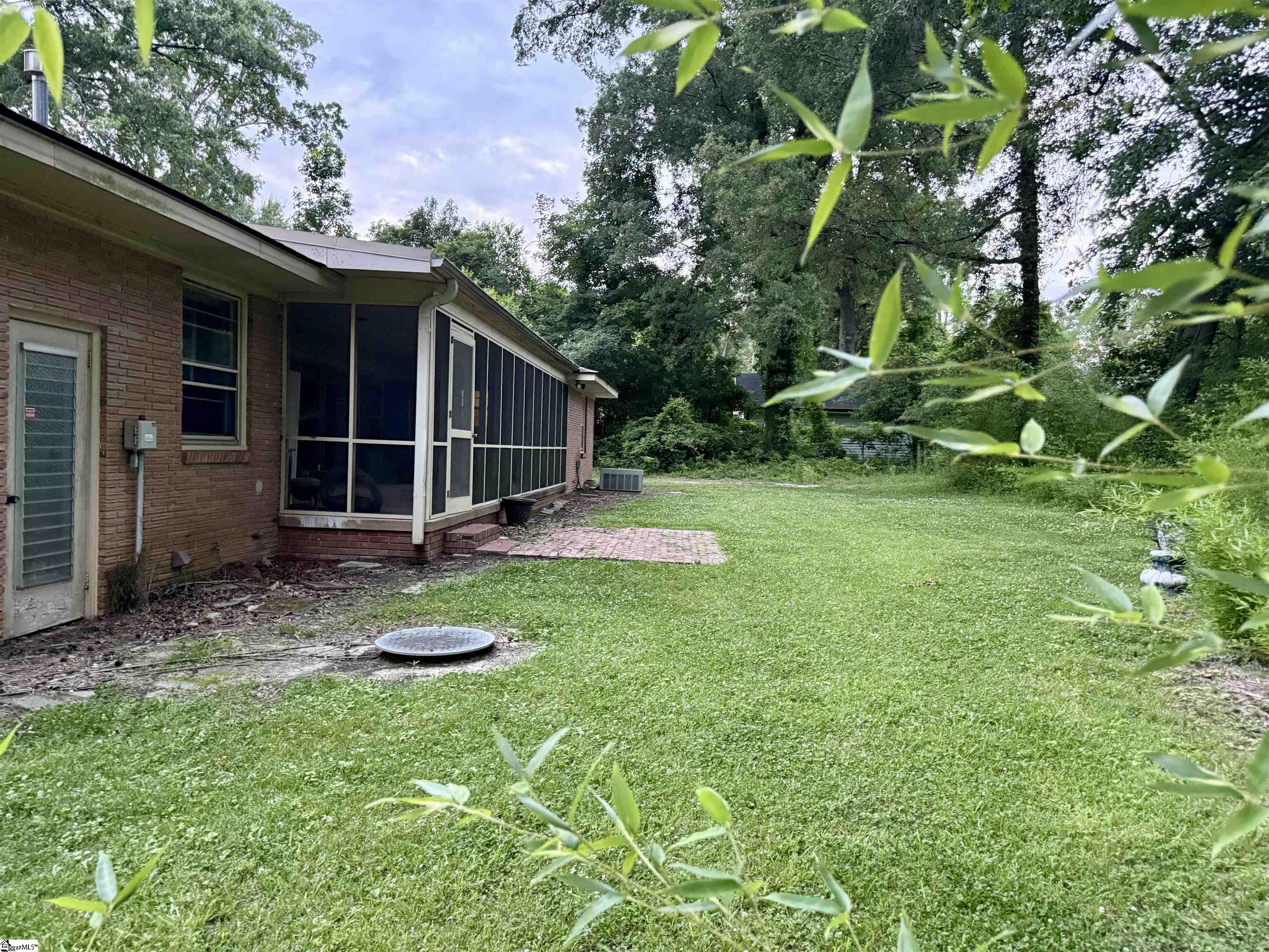 105 Ansel Drive Property Photo 23
