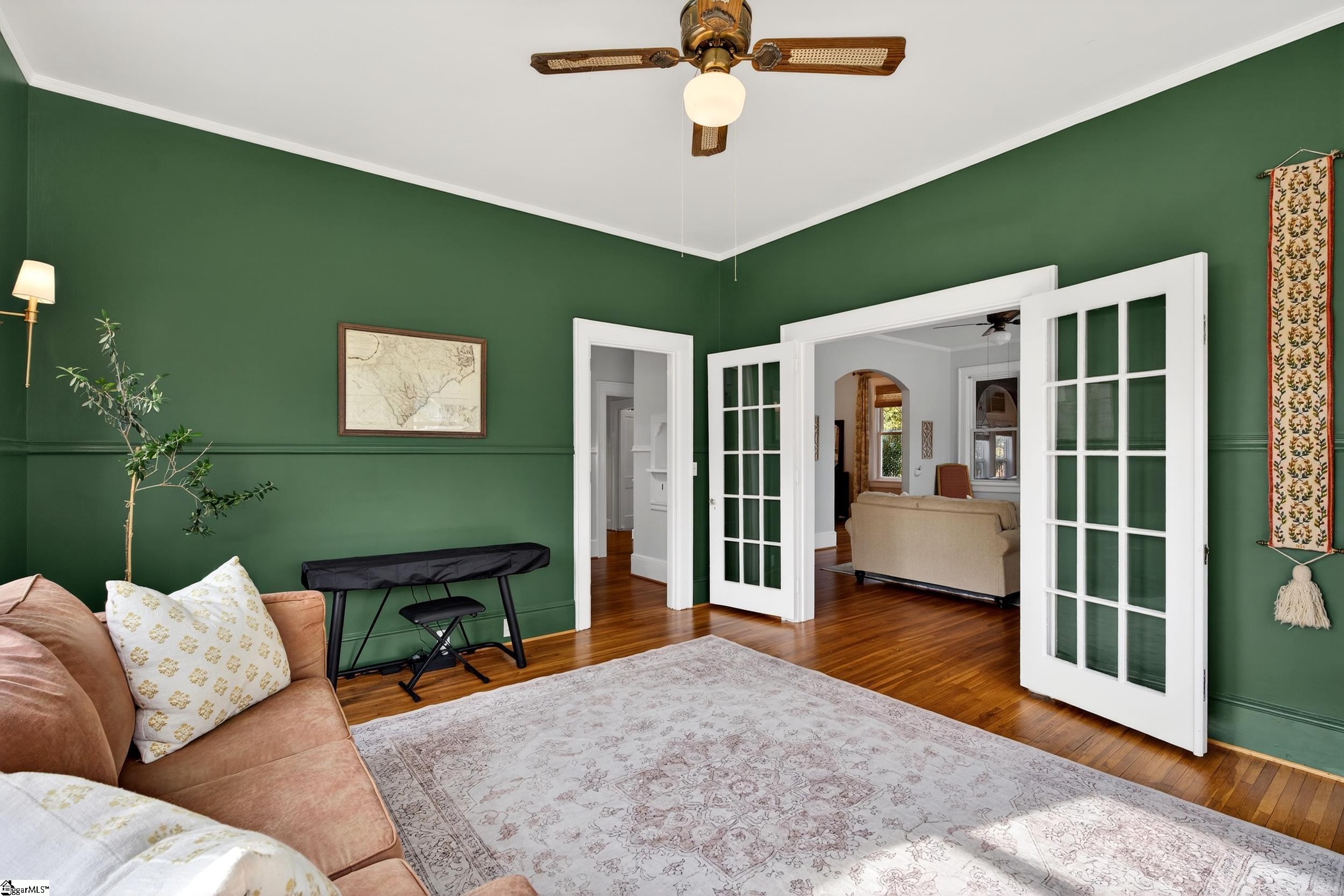 906 College Drive Property Photo 19