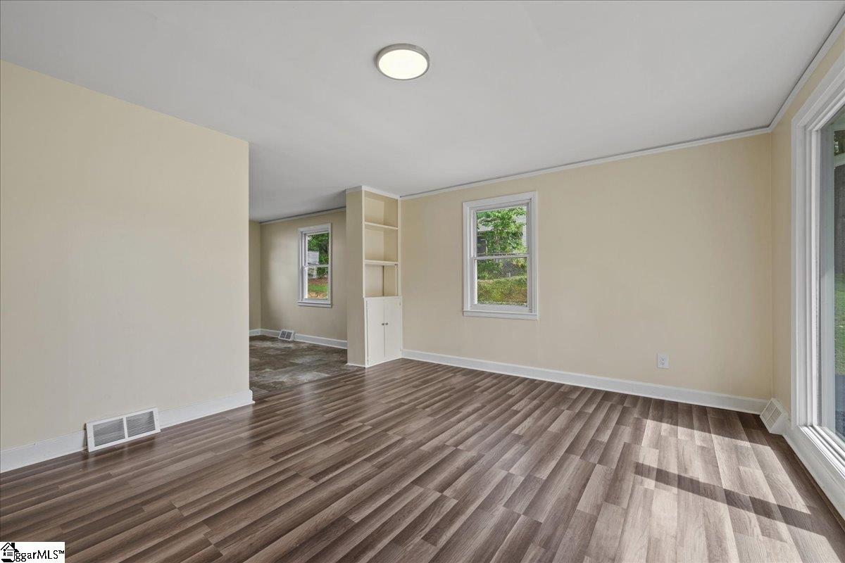108 Valley Drive Property Photo 10