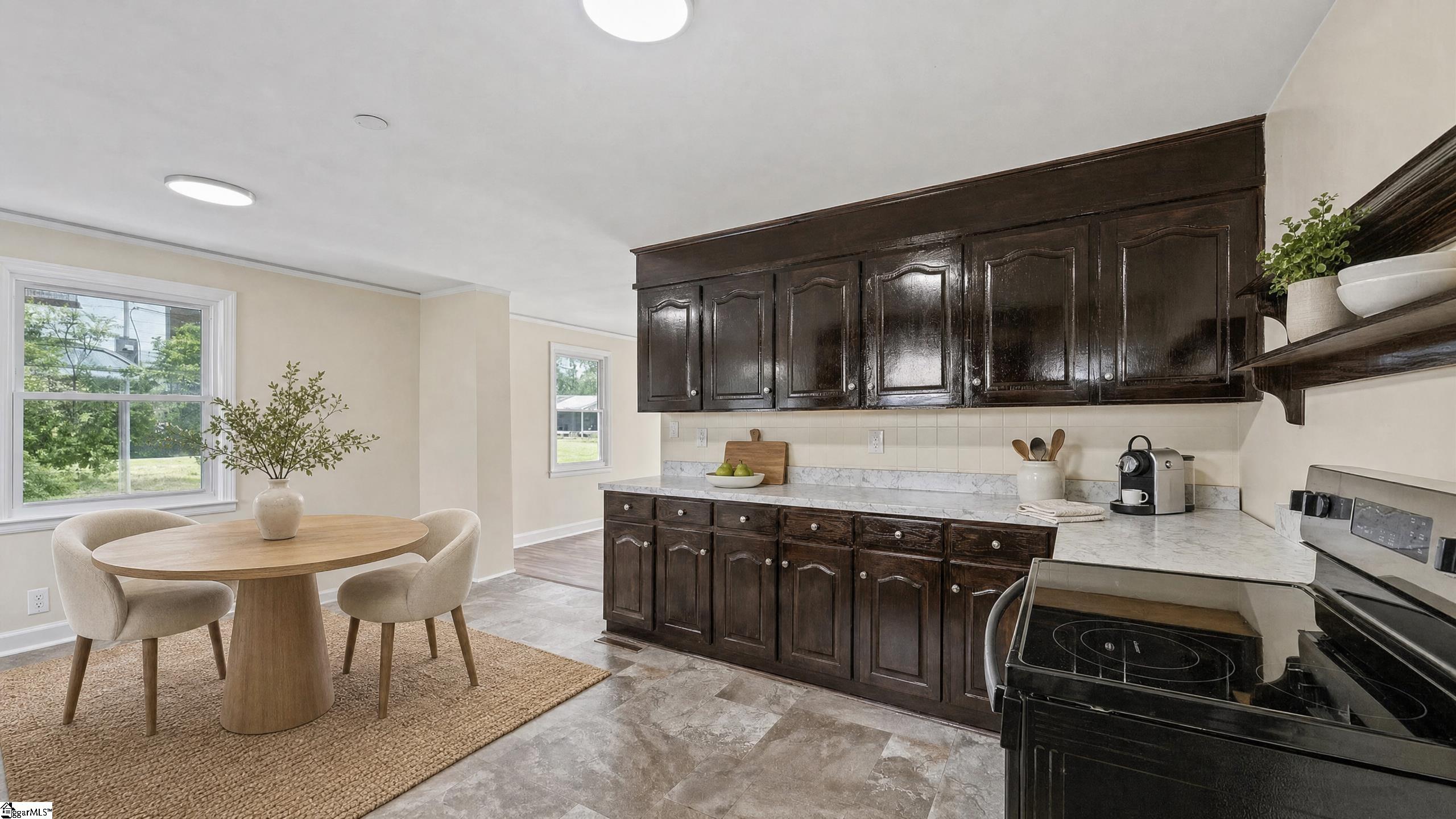 108 Valley Drive Property Photo 15