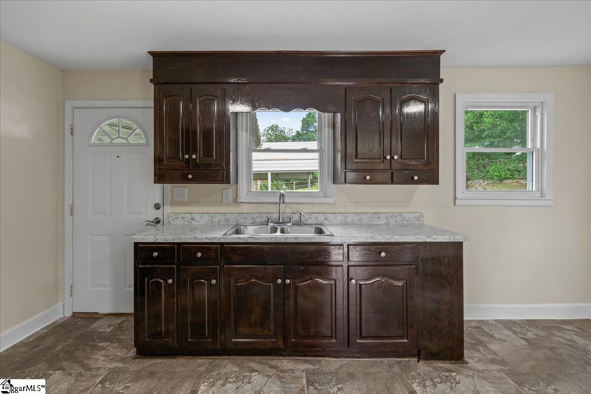108 Valley Drive Property Photo 17