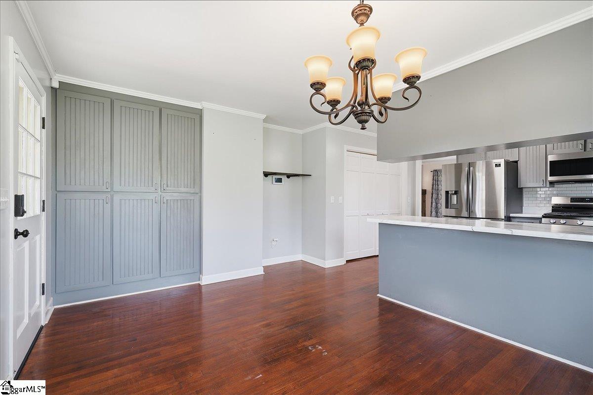 110 Amanda Drive Property Photo 7