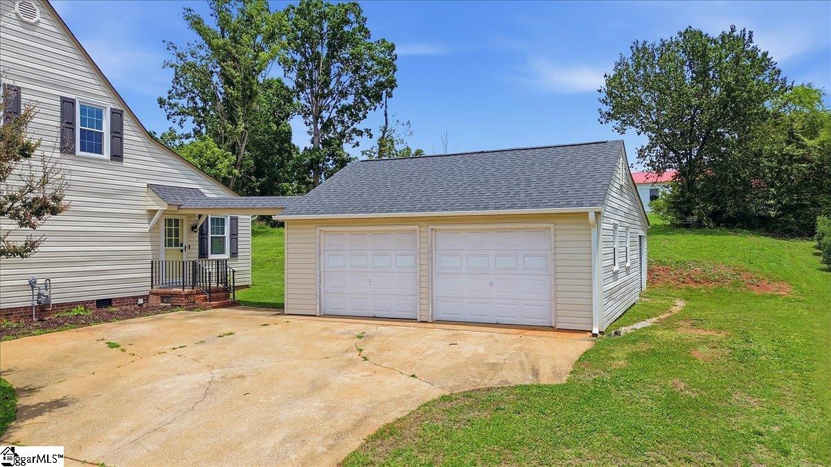 110 Amanda Drive Property Photo 29