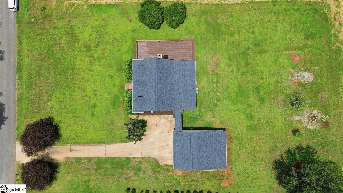 110 Amanda Drive Property Photo 33