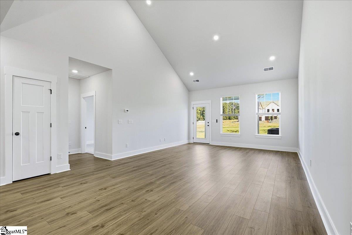 330 Ridgelea Street Property Photo 10