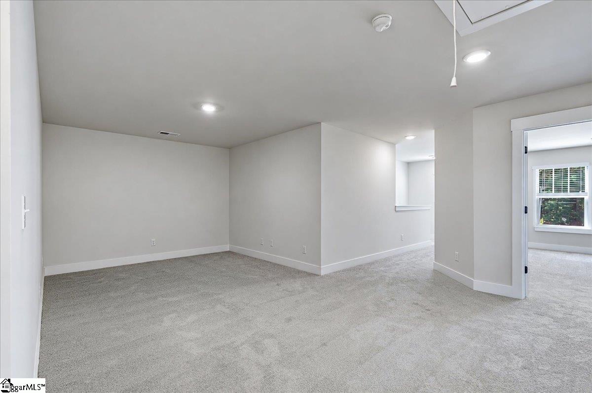 330 Ridgelea Street Property Photo 18
