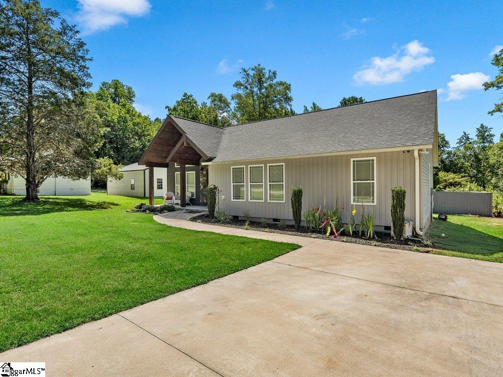 211 Toney Road Property Photo 2