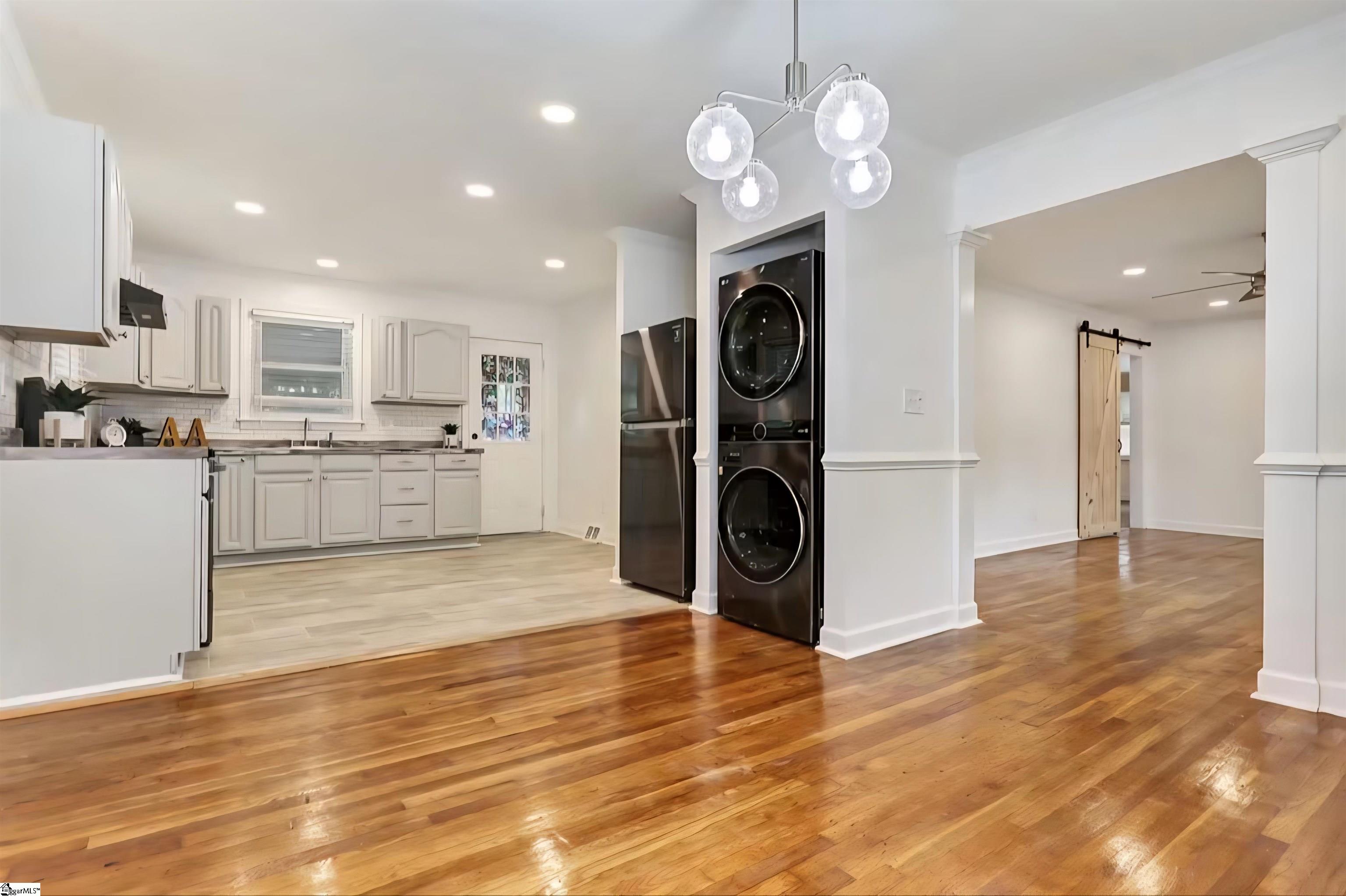 110 Knox Street Property Photo 3