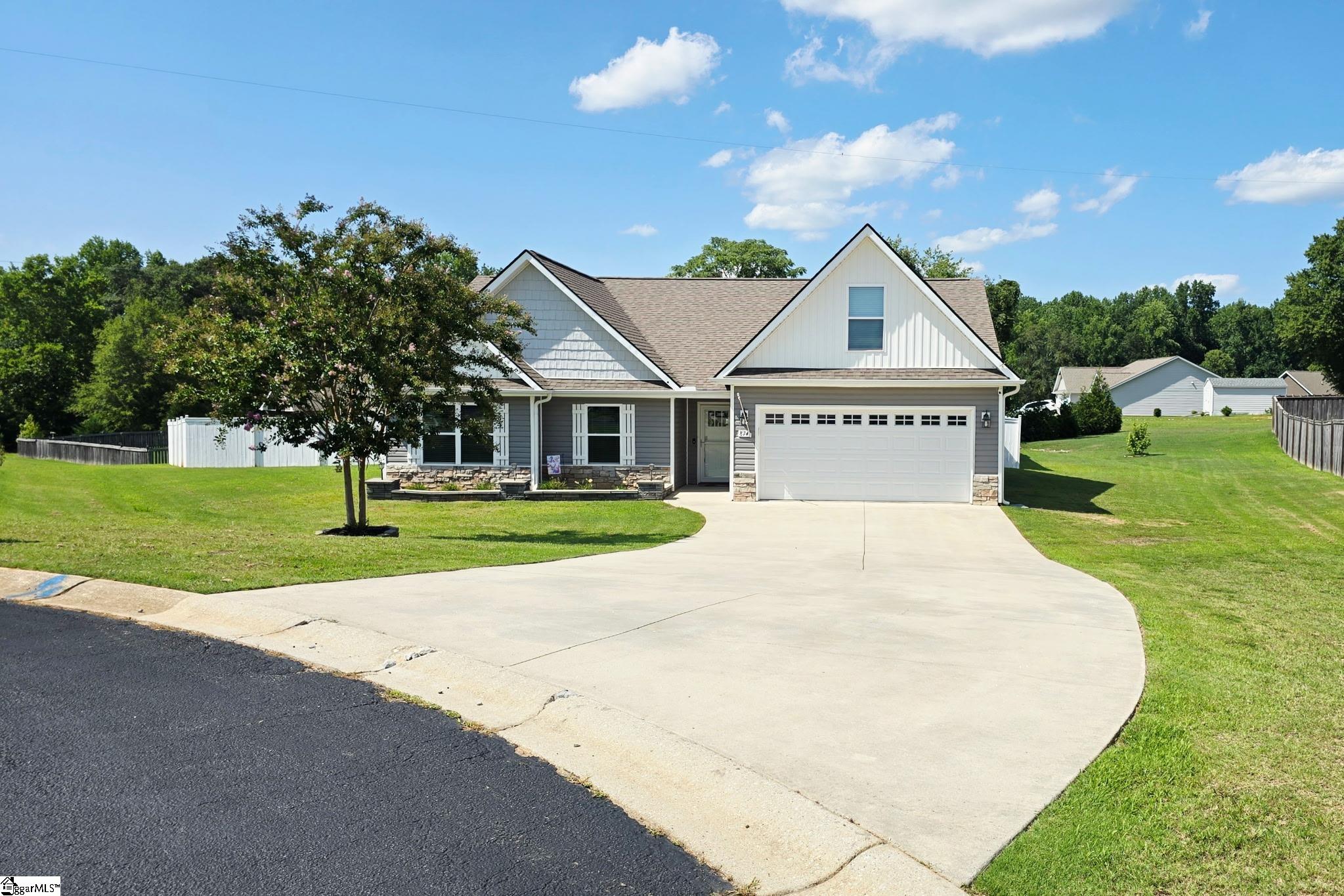 874 W Keepsake Lane Property Photo 3