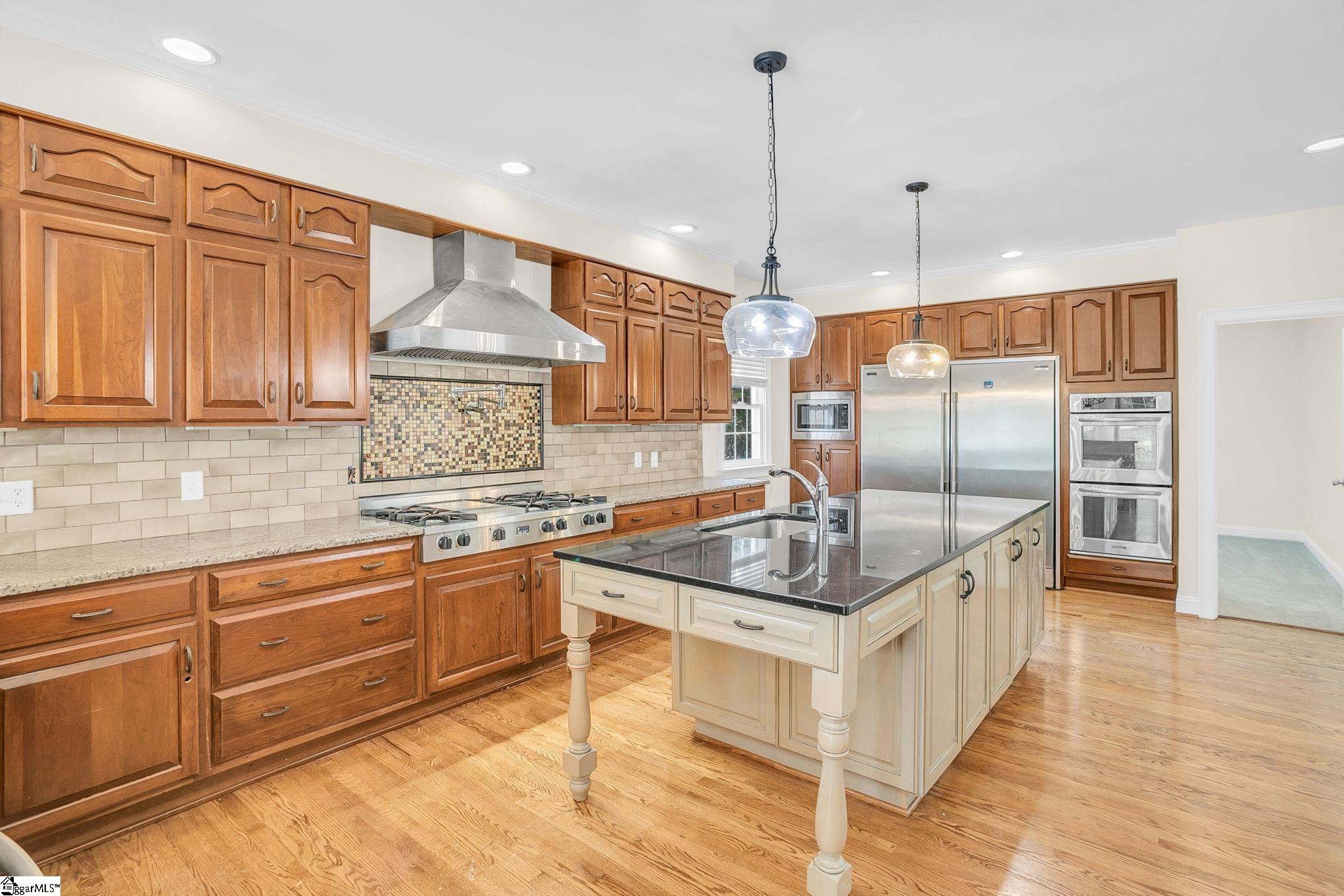 11 Country Squire Court Property Photo 6