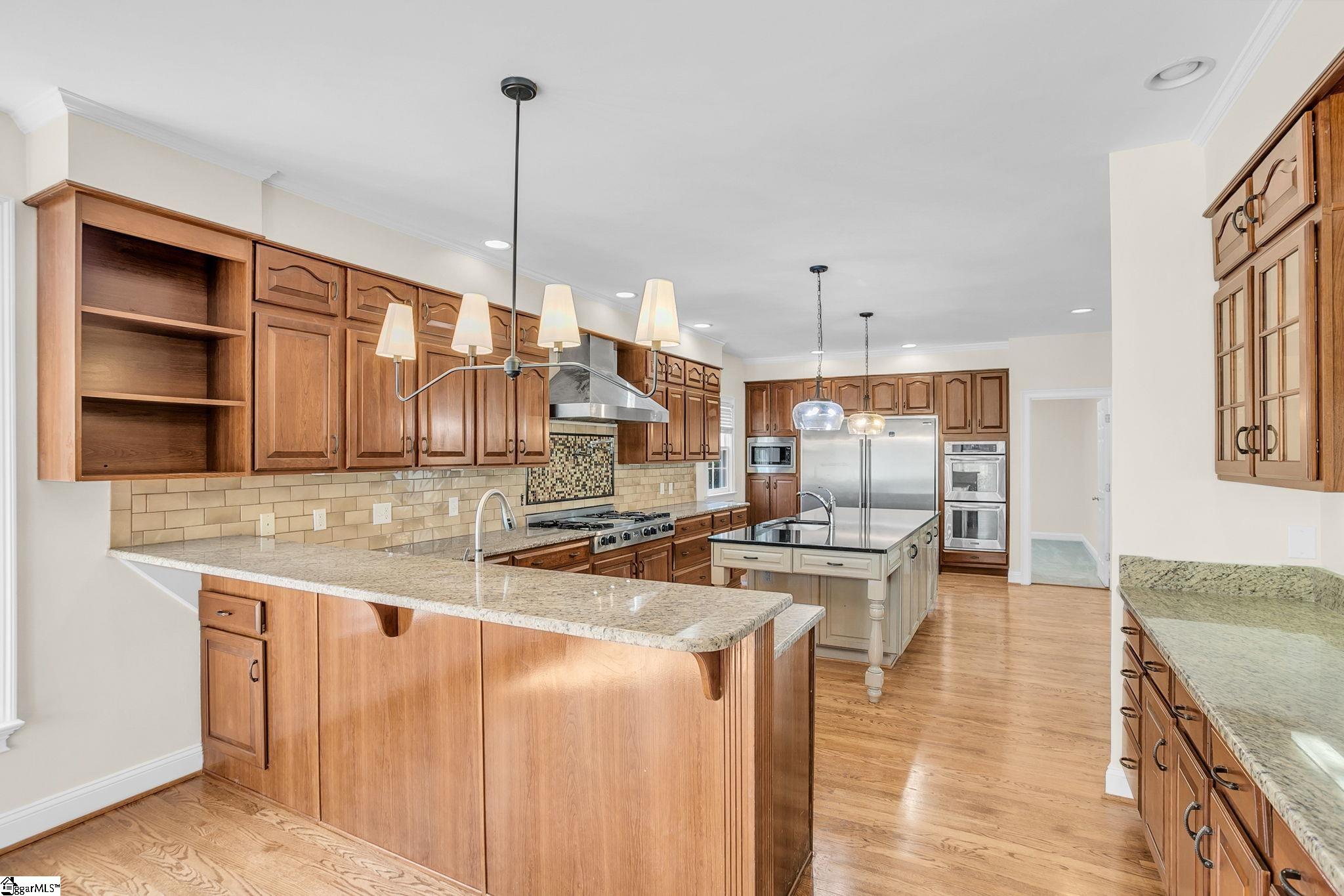 11 Country Squire Court Property Photo 8