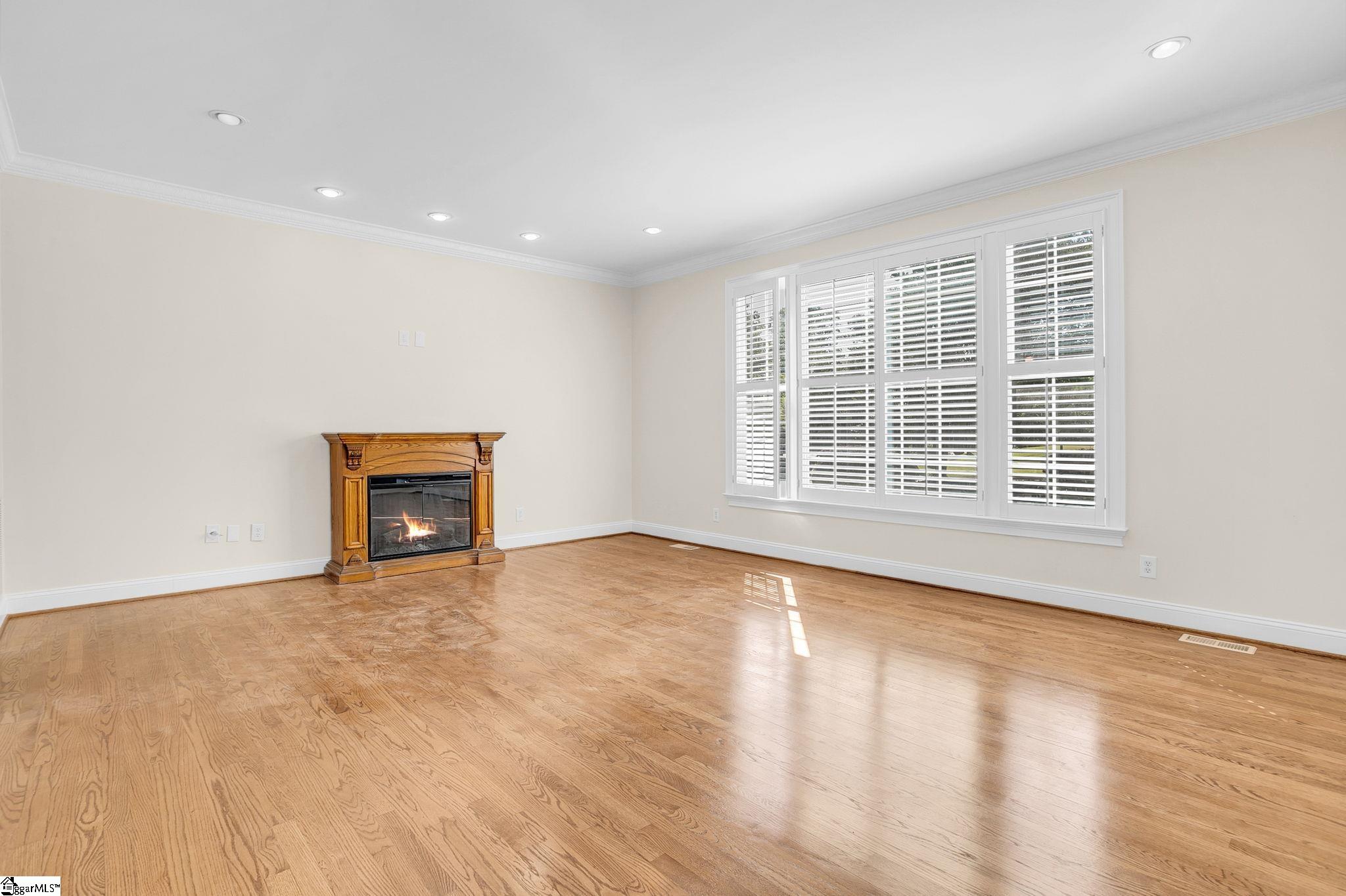 11 Country Squire Court Property Photo 16