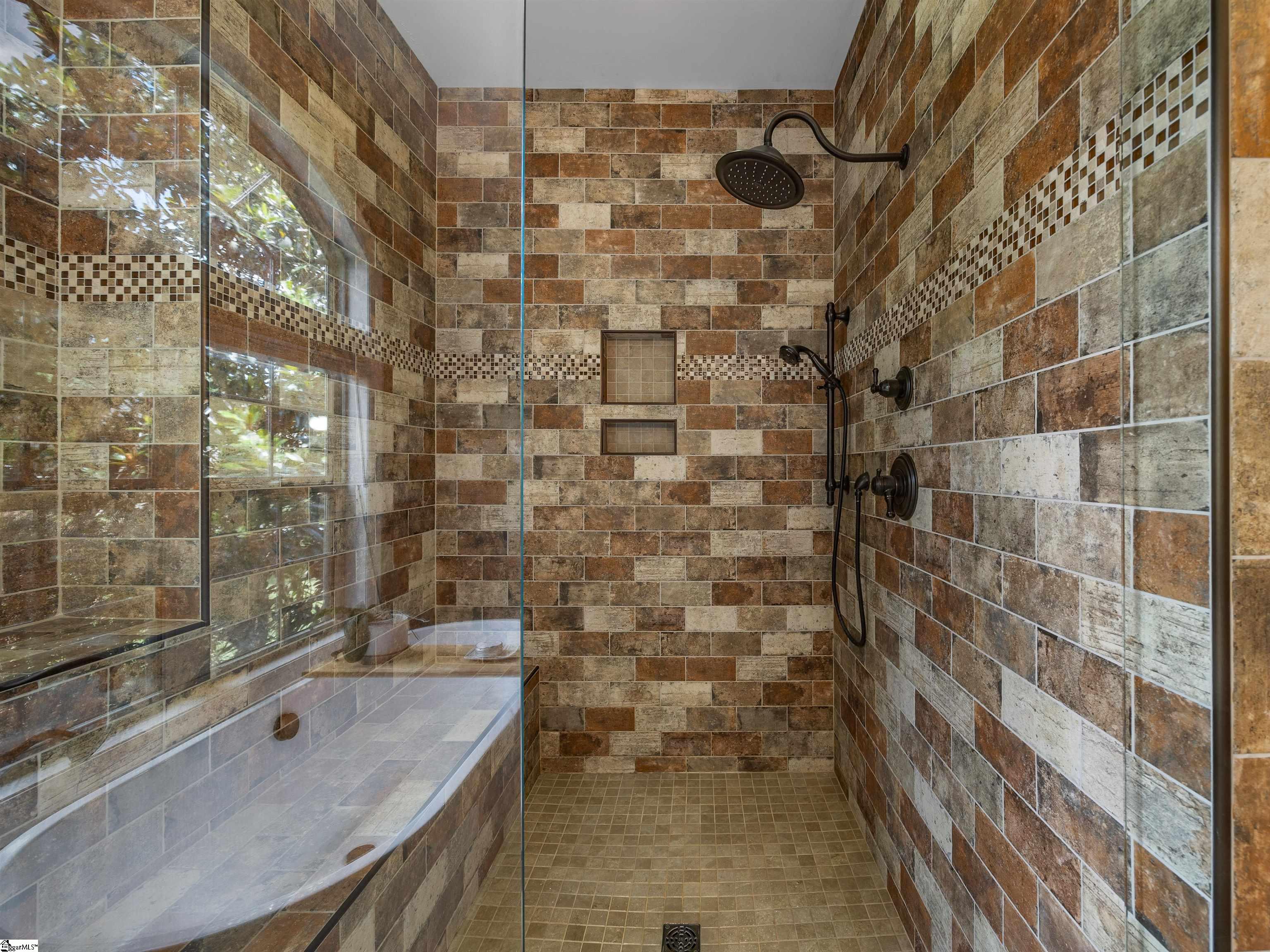 346 Roy Hall Way Property Photo 28