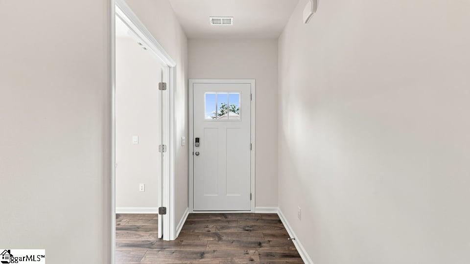 1615 Castlen Court Property Photo 4