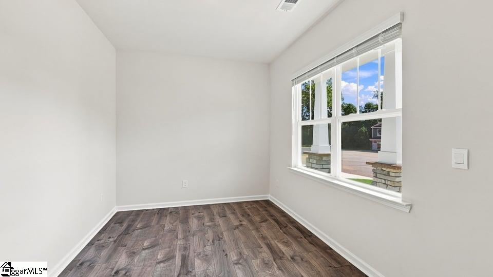 1615 Castlen Court Property Photo 5
