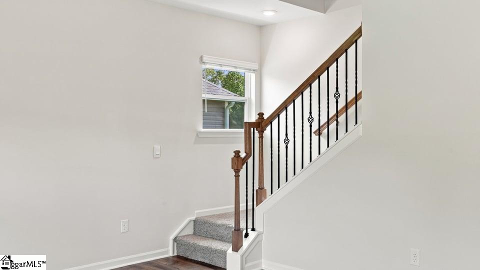 1615 Castlen Court Property Photo 19