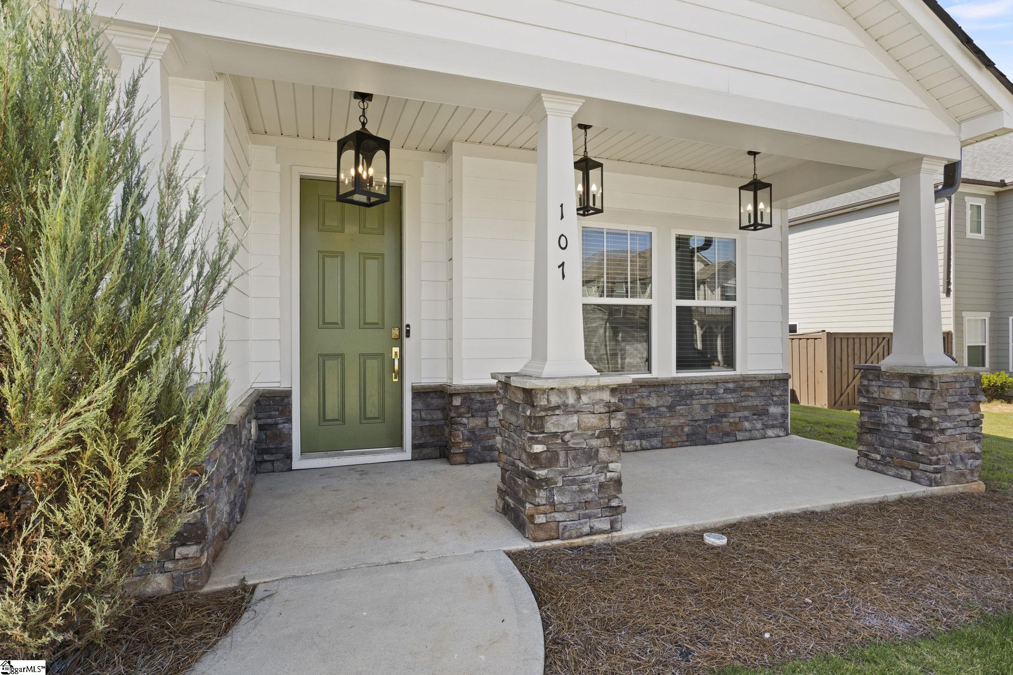107 Terrapin Cross Way Property Photo 3