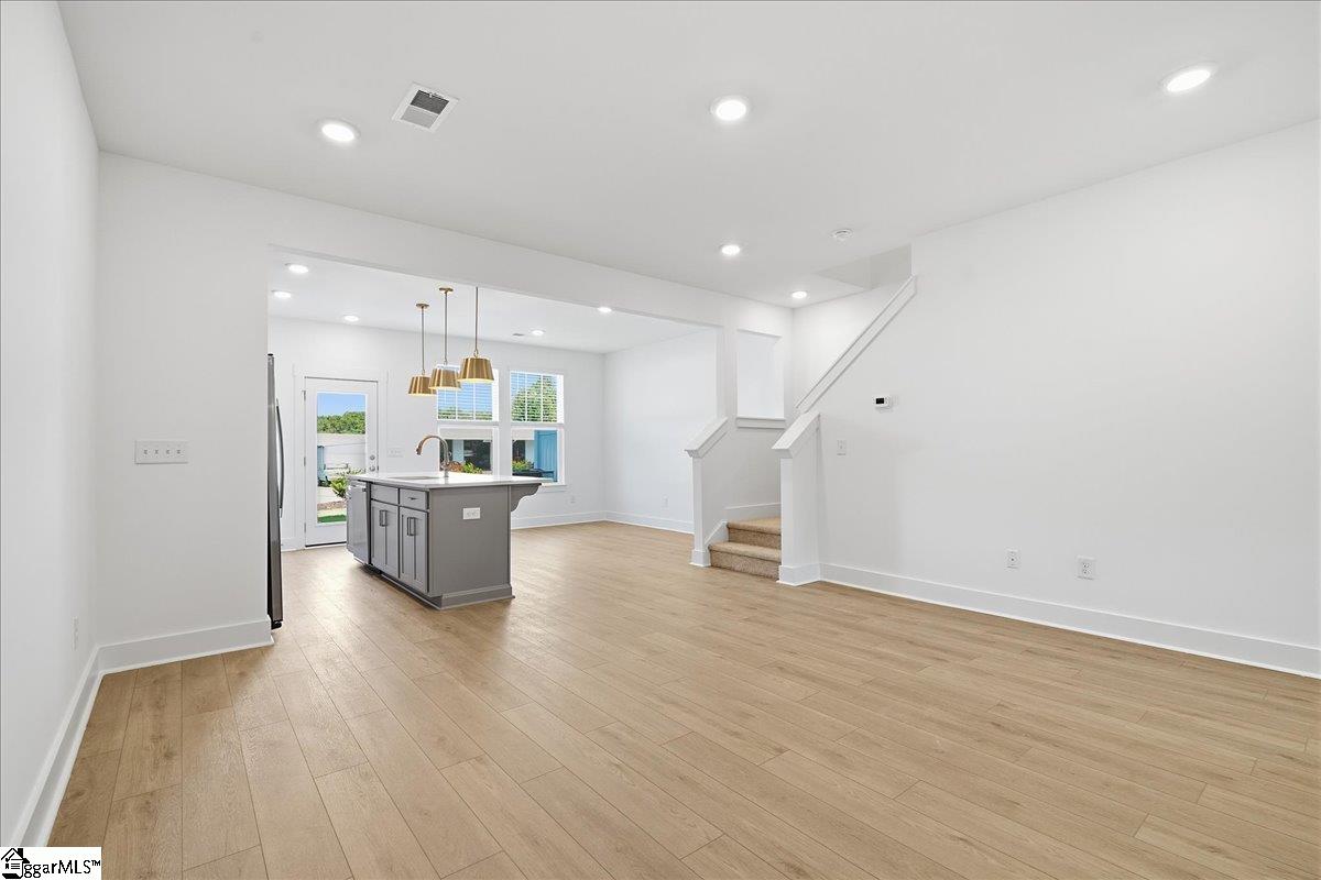 230 Cali Way Property Photo 10