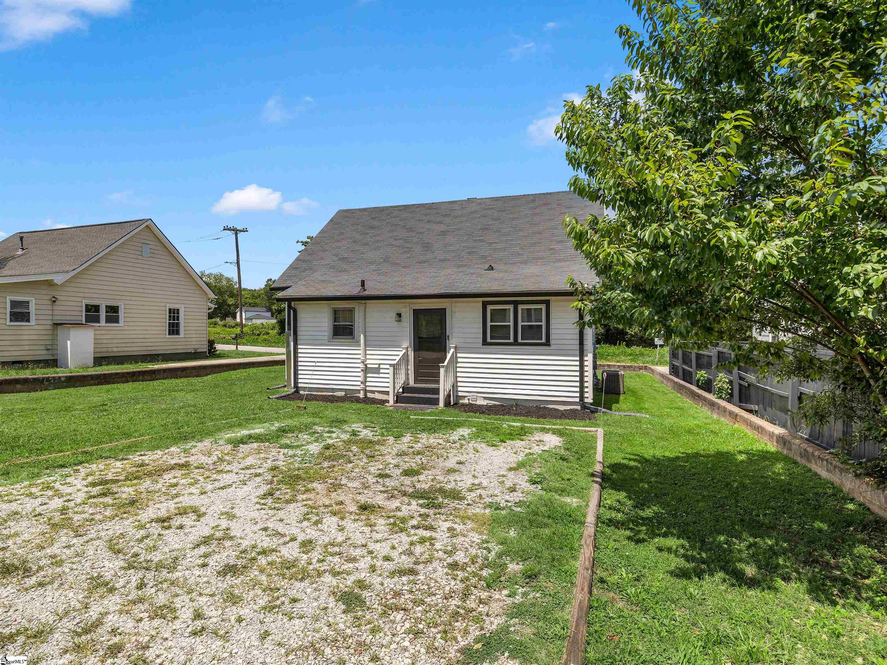 52 Hutchins Street Property Photo 27