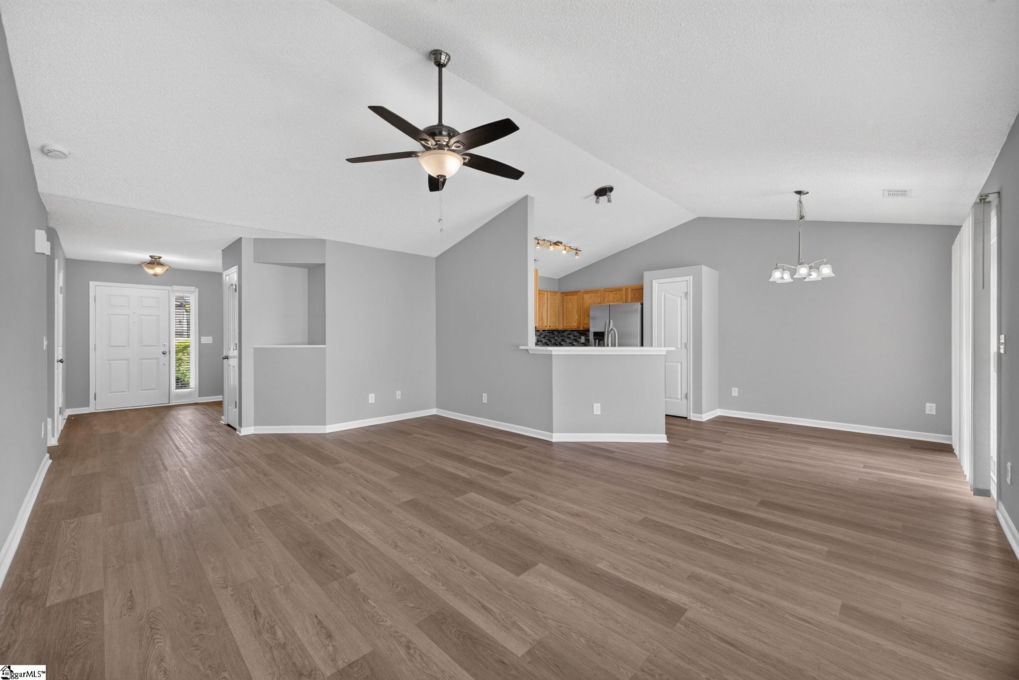 101 Constantine Way Property Photo 8