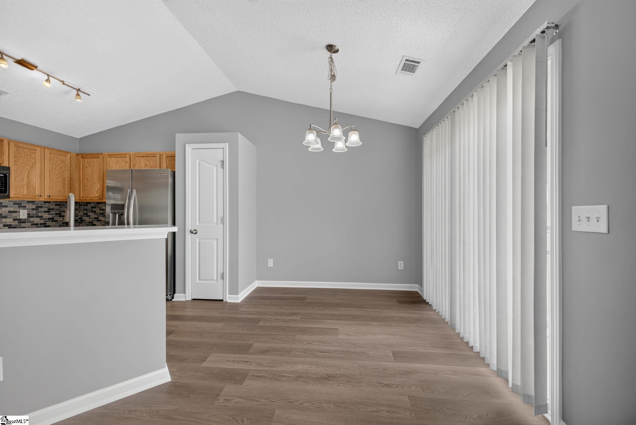 101 Constantine Way Property Photo 10