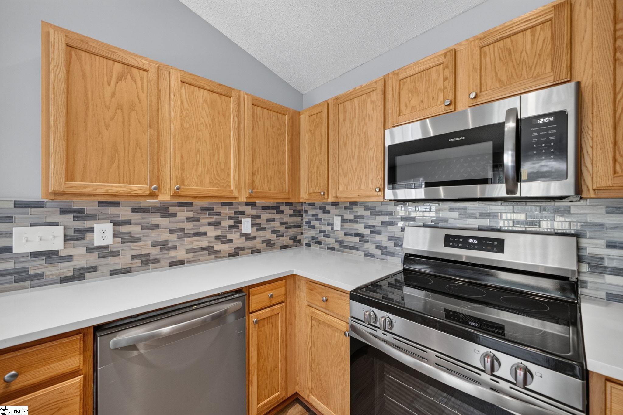 101 Constantine Way Property Photo 13