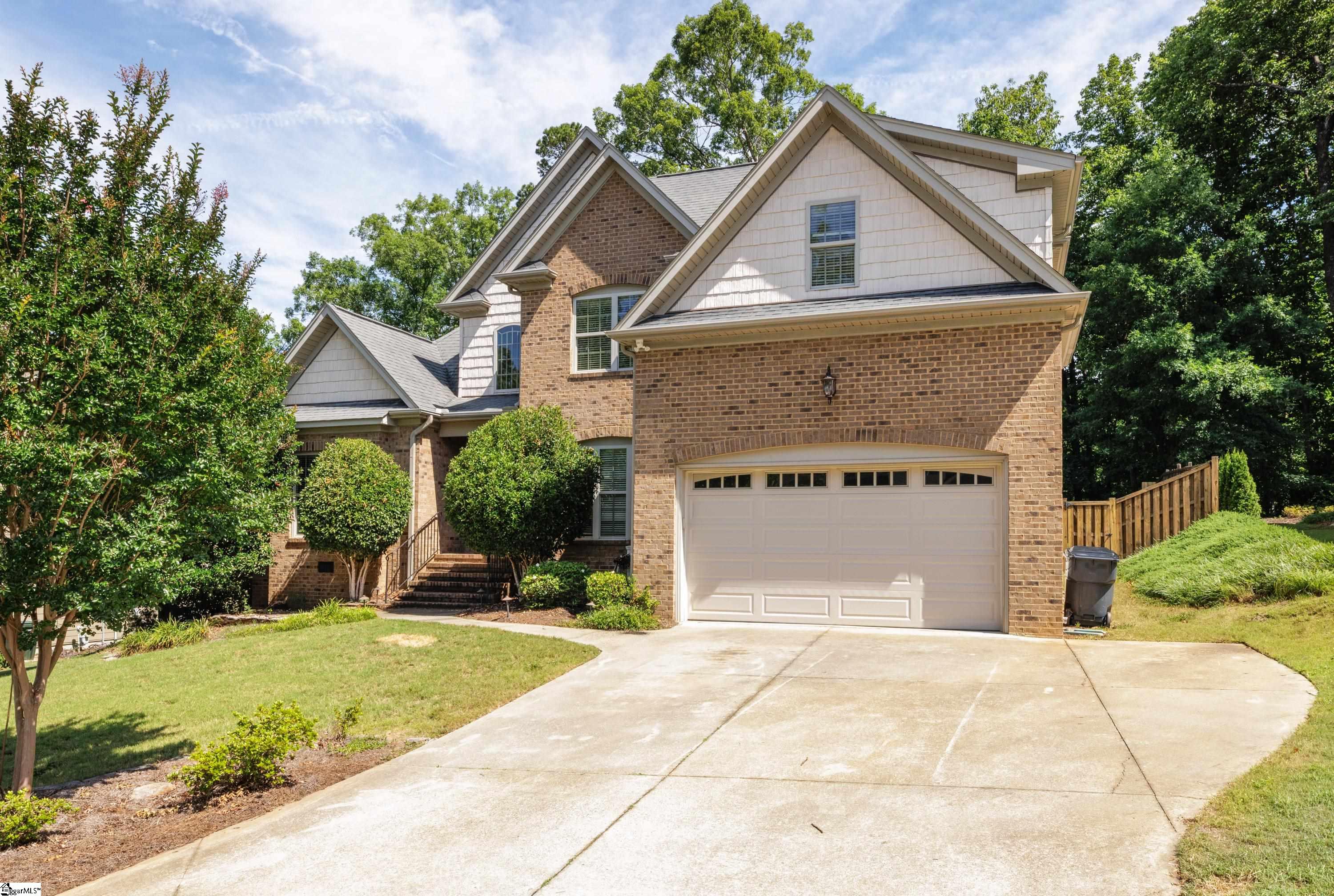 100 Carolina Oaks Drive Property Photo 2