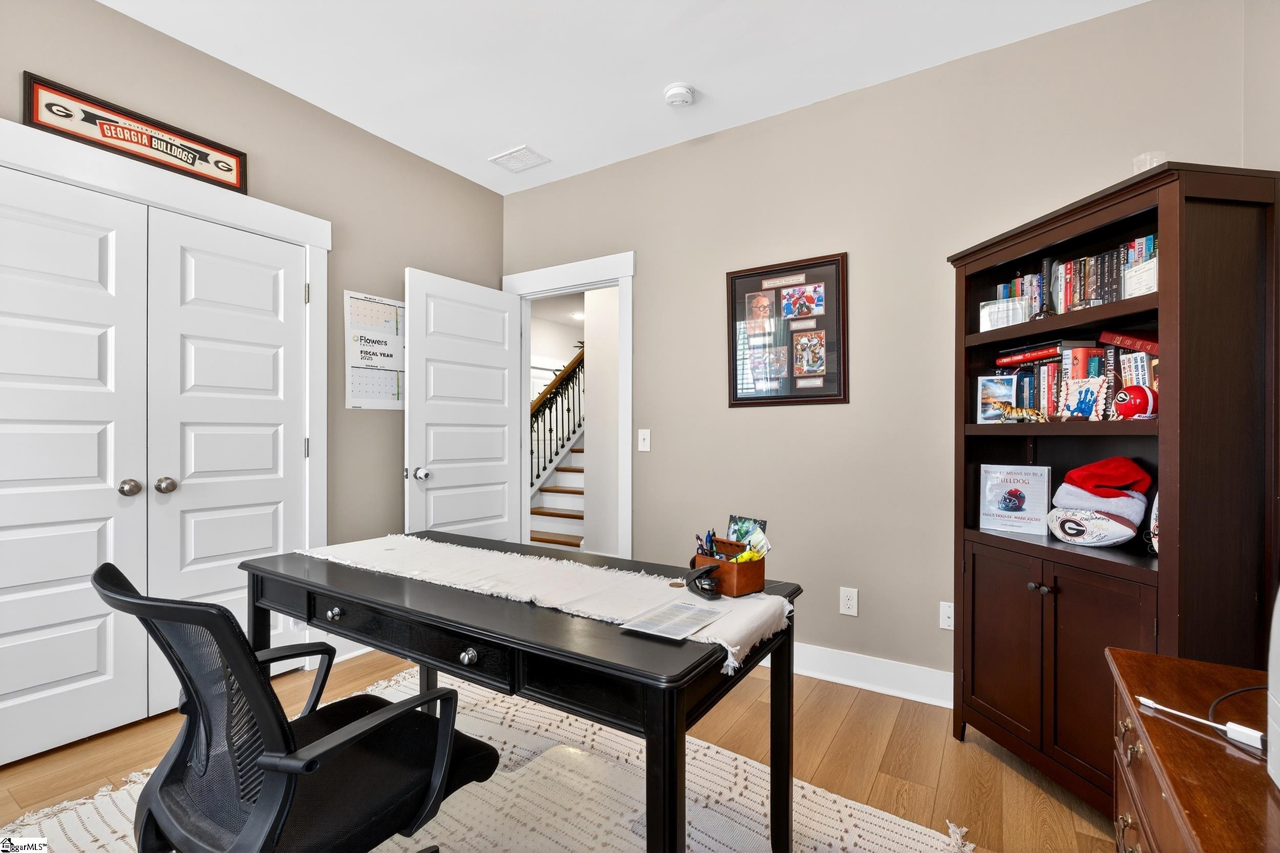 109 Woodcross Drive Property Photo 16